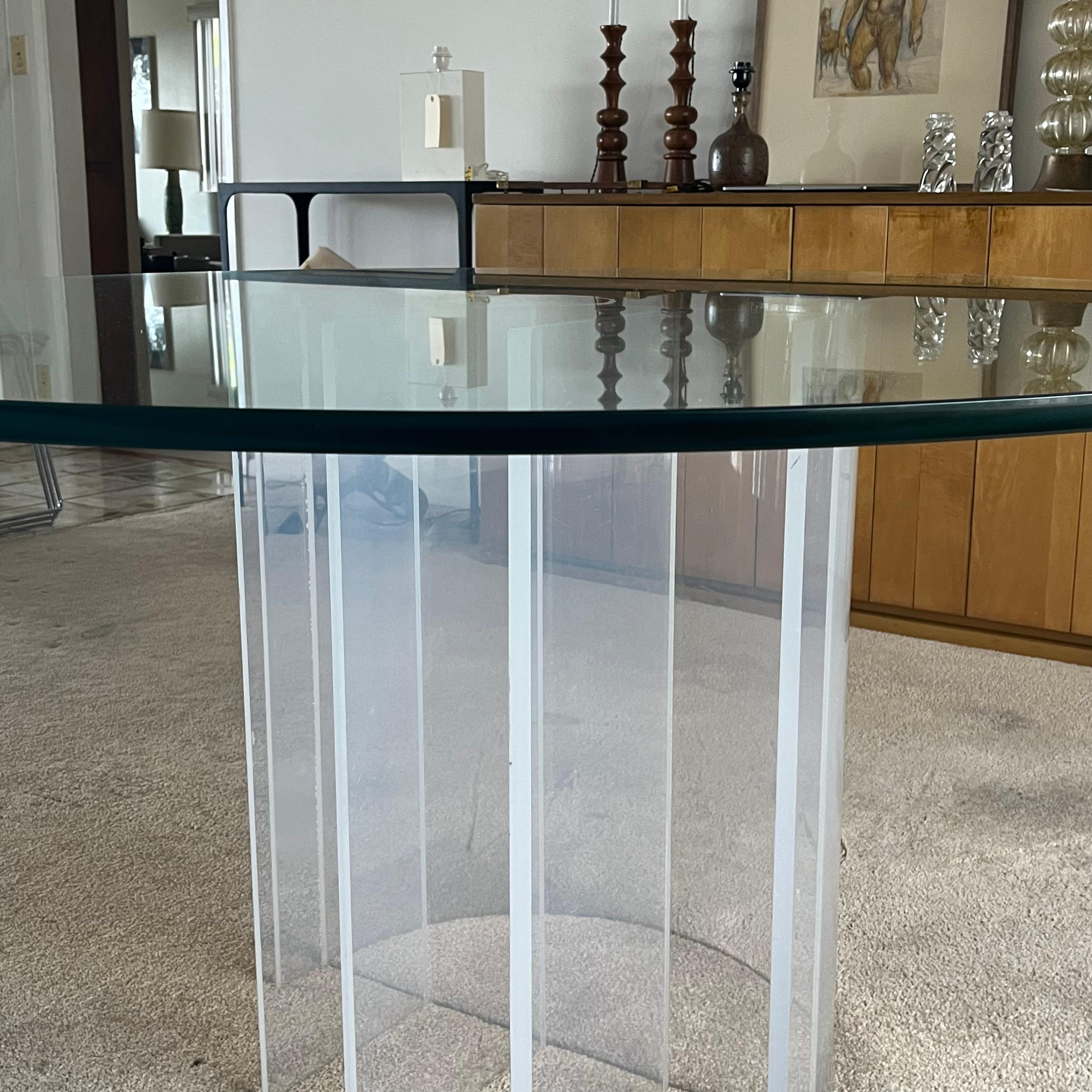 Table de salle à manger « Blade » aérienne en acrylique et verre de Charles Hollis Jones en vente 2