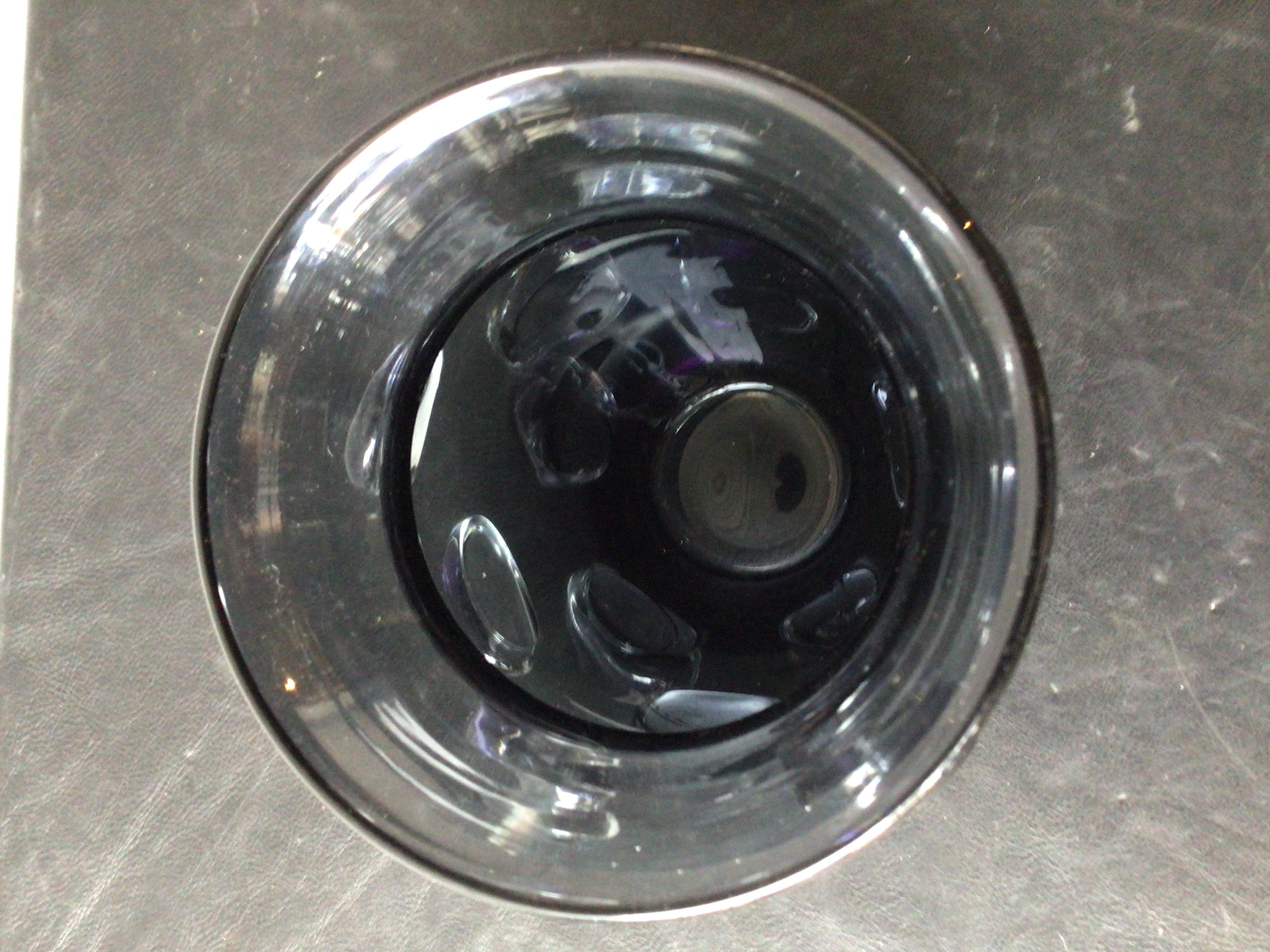 Grand vase Abel noir ou transparent d'Aerin en vente 1