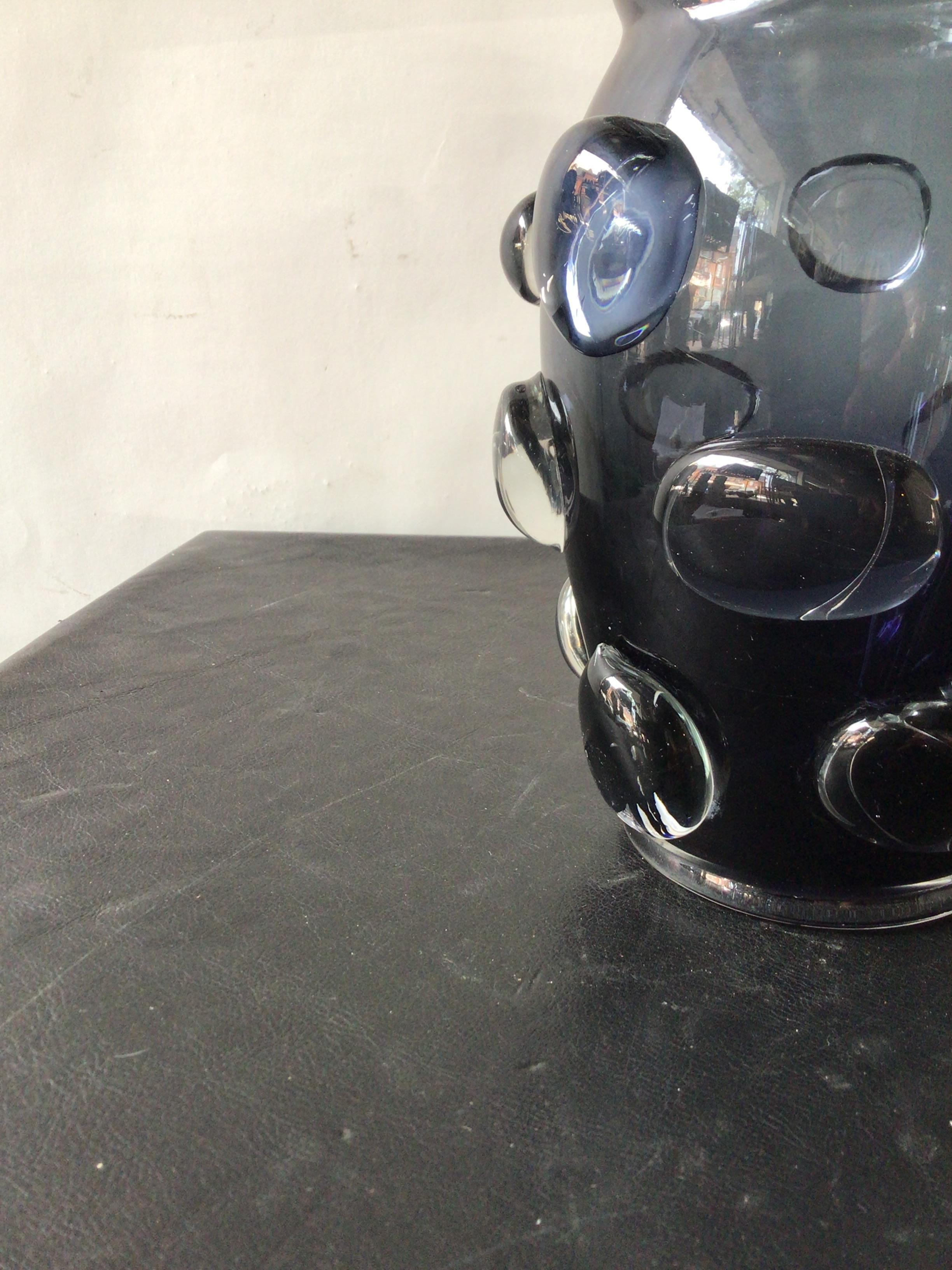Grand vase Abel noir ou transparent d'Aerin en vente 2