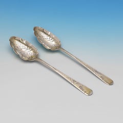 Aesthetic George III Sterling Silver Pair of Berry Spoons, London 1776