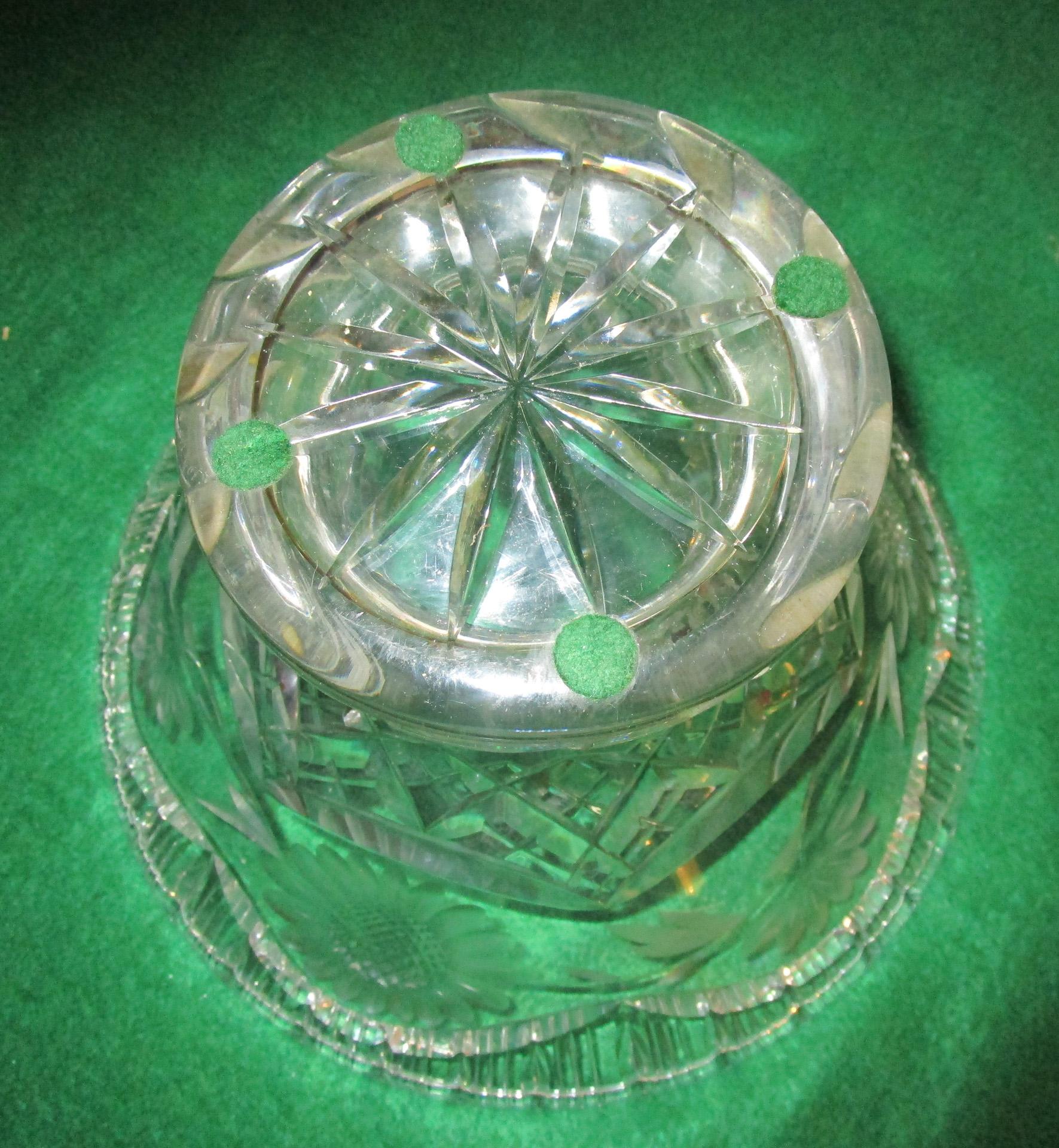 Aesthetic Movement American Cut-Glass Bowl on Pedestal In Good Condition In Savannah, GA