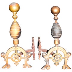Androni in bronzo Aesthetic Movement nello stile Christopher Dresser