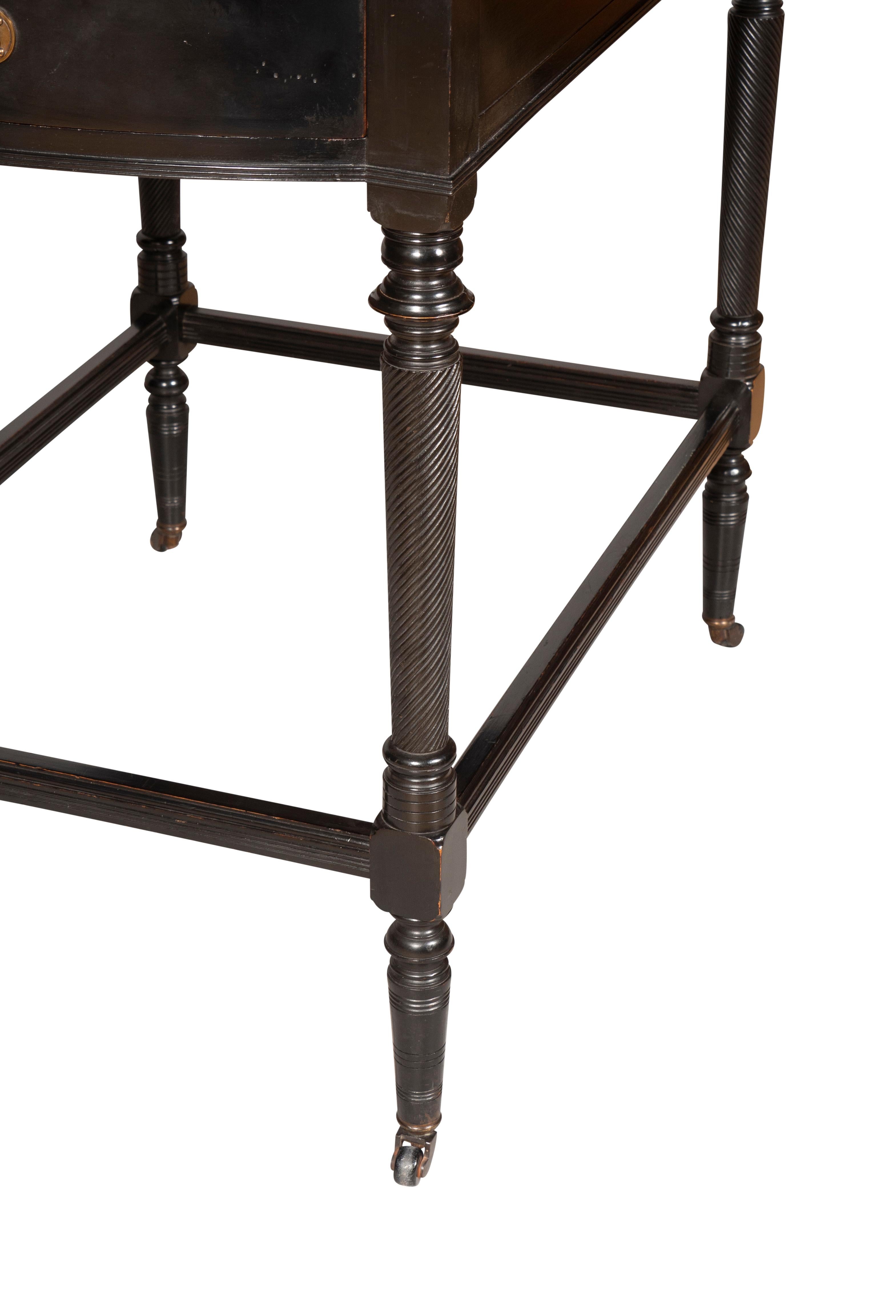 Aesthetic Movement Calamander and Ebonized Pembroke Table For Sale 12