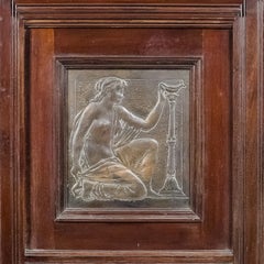Miroir en noyer sculpté du mouvement esthétique de J Smithey