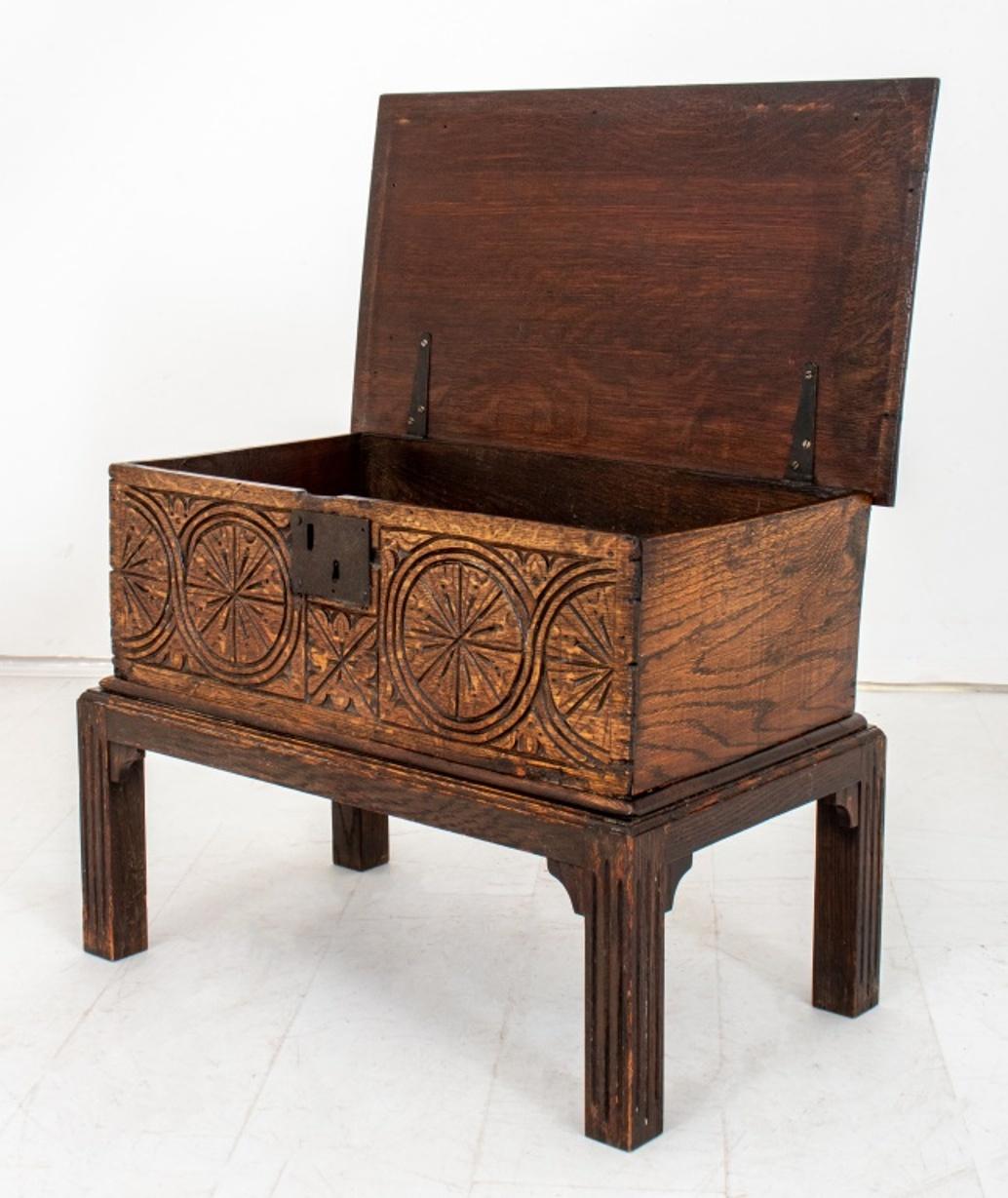 Aesthetic Movement Carved Wood Side Table In Good Condition For Sale In New York, NY