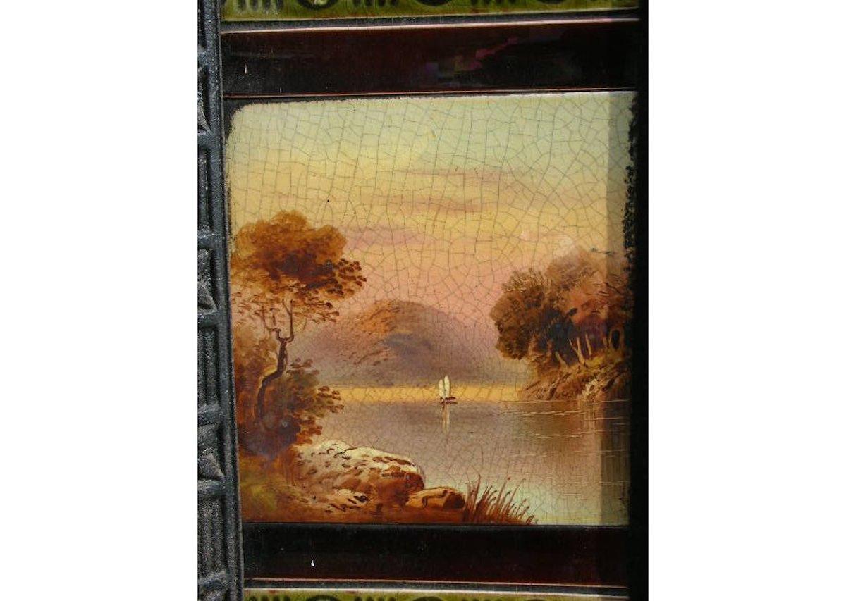 Moulage Plaque de cheminée en fonte Aesthetic Movement avec scènes de voile peintes à la main en vente