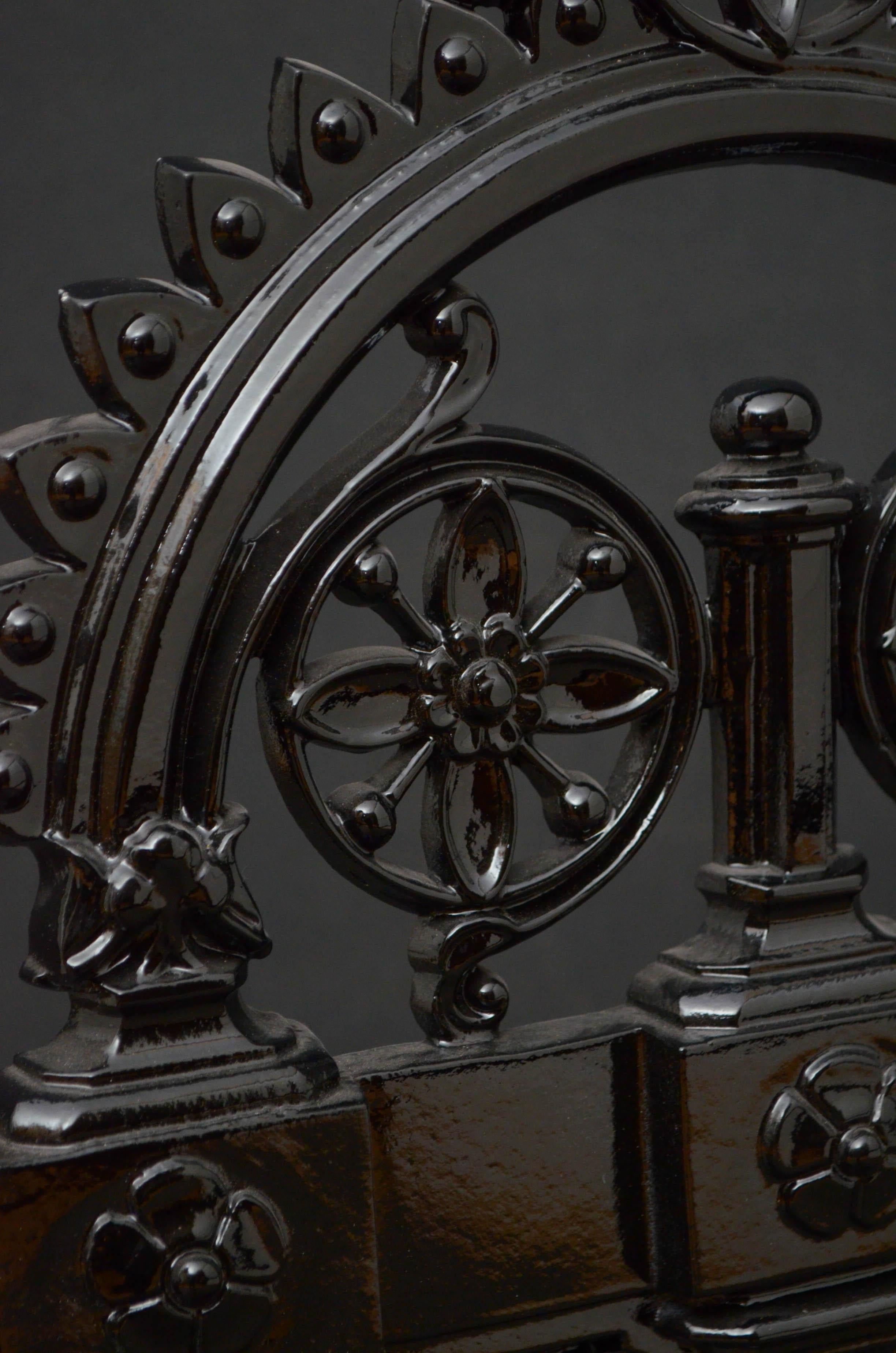 Aesthetic Movement Cast Iron Umbrella Stand In Good Condition In Whaley Bridge, GB