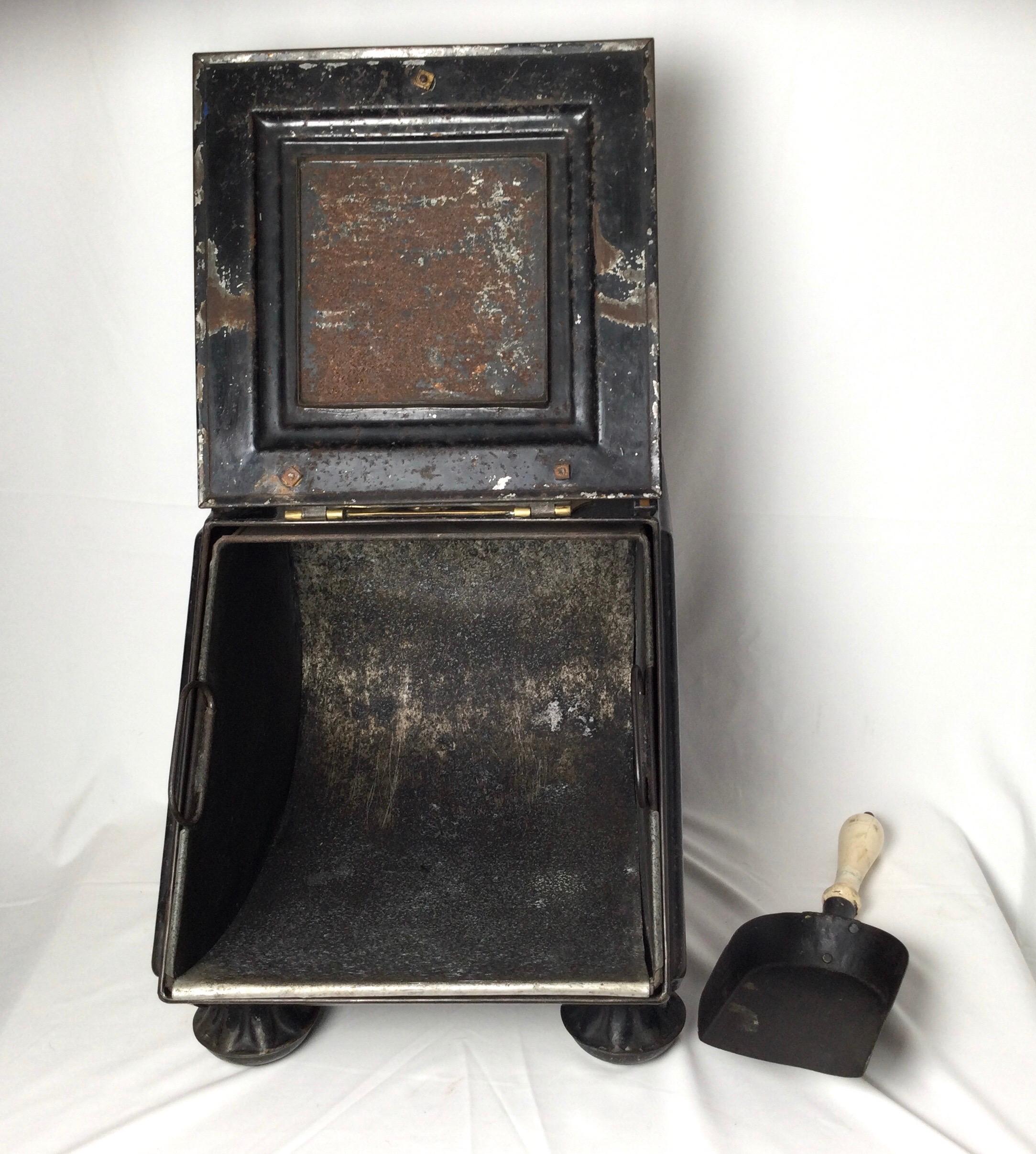 Cold-Painted Aesthetic Movement Coal Scuttle Tinder Box, London, by H. Loveridge For Sale