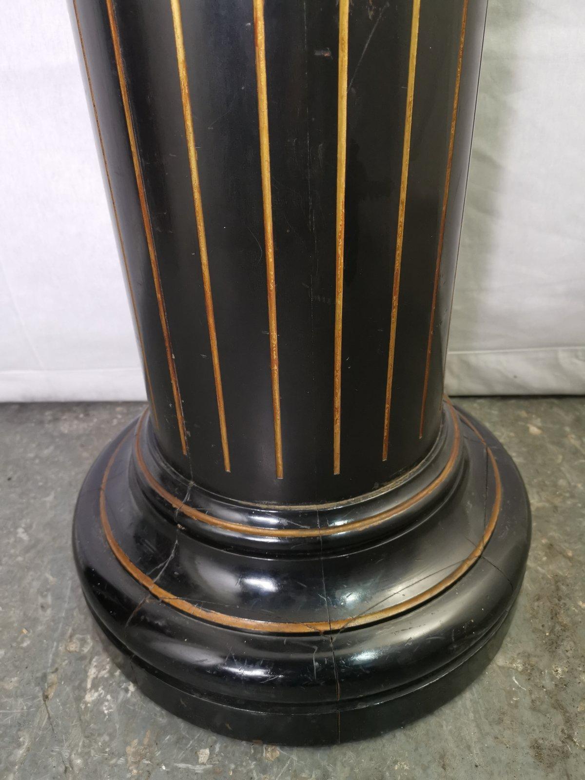 Aesthetic Movement Ebonized Pedestal Torchière with Incised & Gilded Decoration For Sale 2