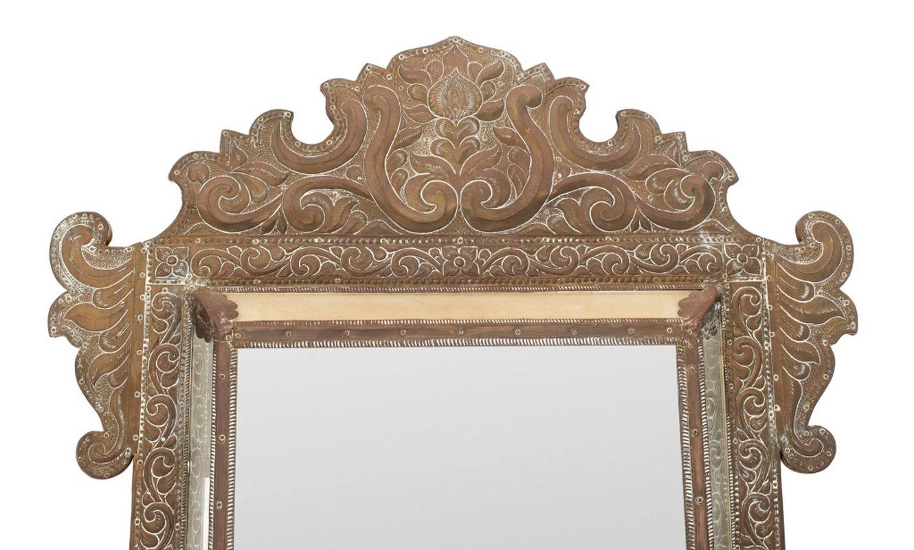 Aesthetic Movement Miroir à coussin en laiton gaufré Bon état - En vente à Astoria, NY
