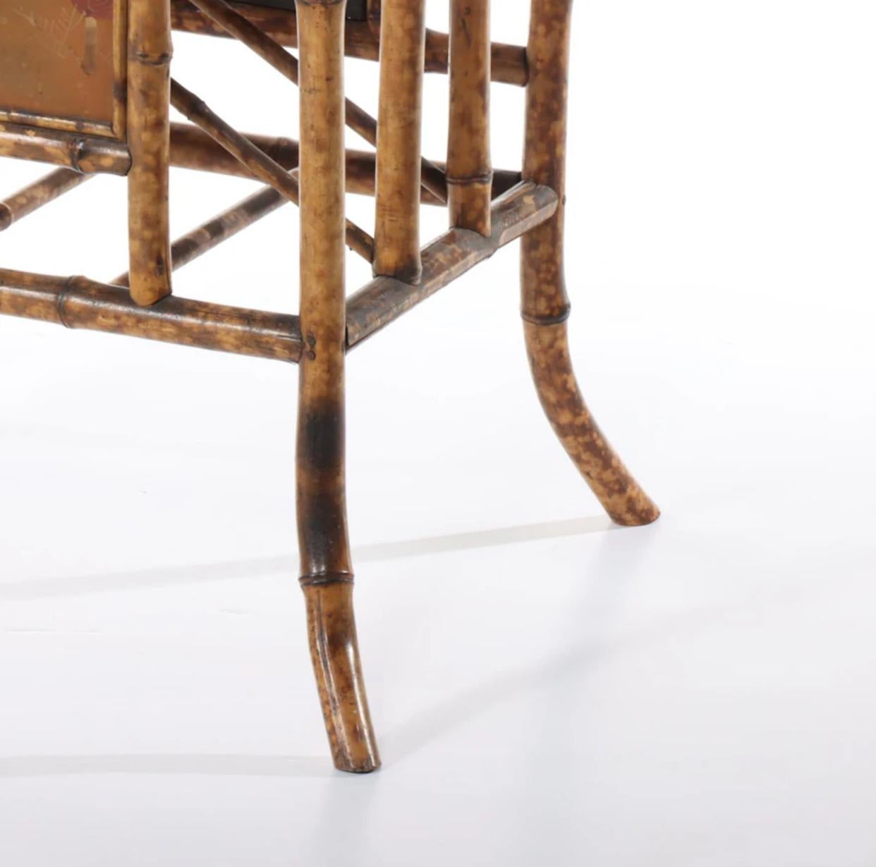 Aesthetic Movement Japanned Bamboo Side Table, Late 19th Century Bon état - En vente à Chicago, IL