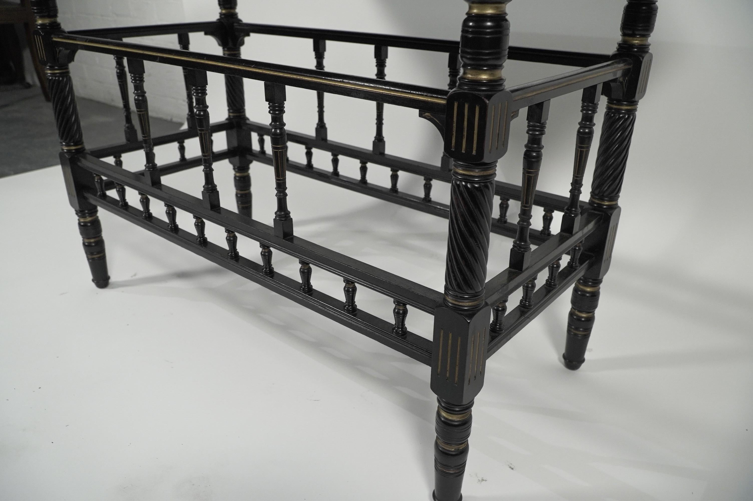 Gillows attri An Aesthetic Movement oblong ebonized & Gilded walnut centre table For Sale 2