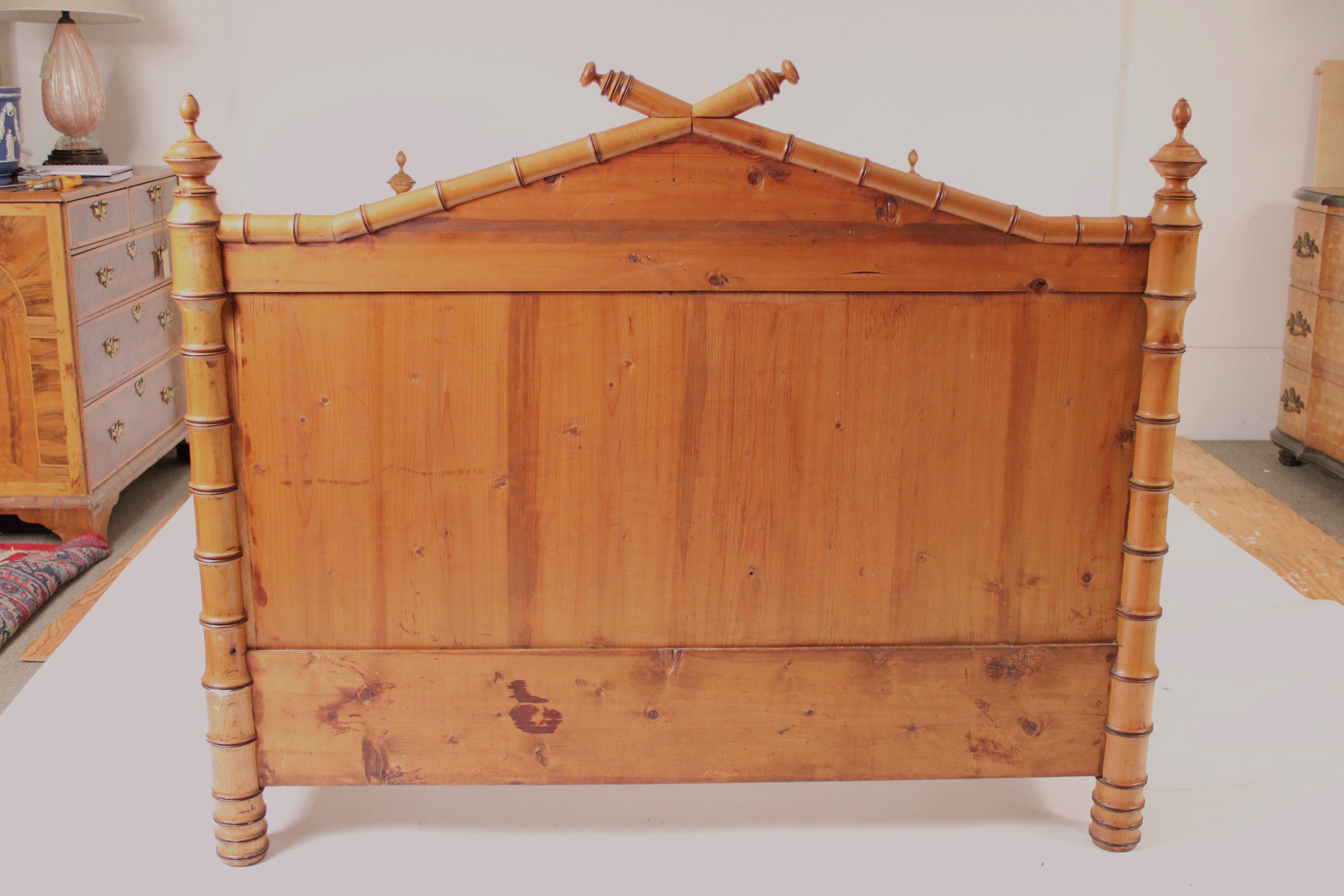 Aesthetic Movement Pine and Birch Bedframe For Sale 6