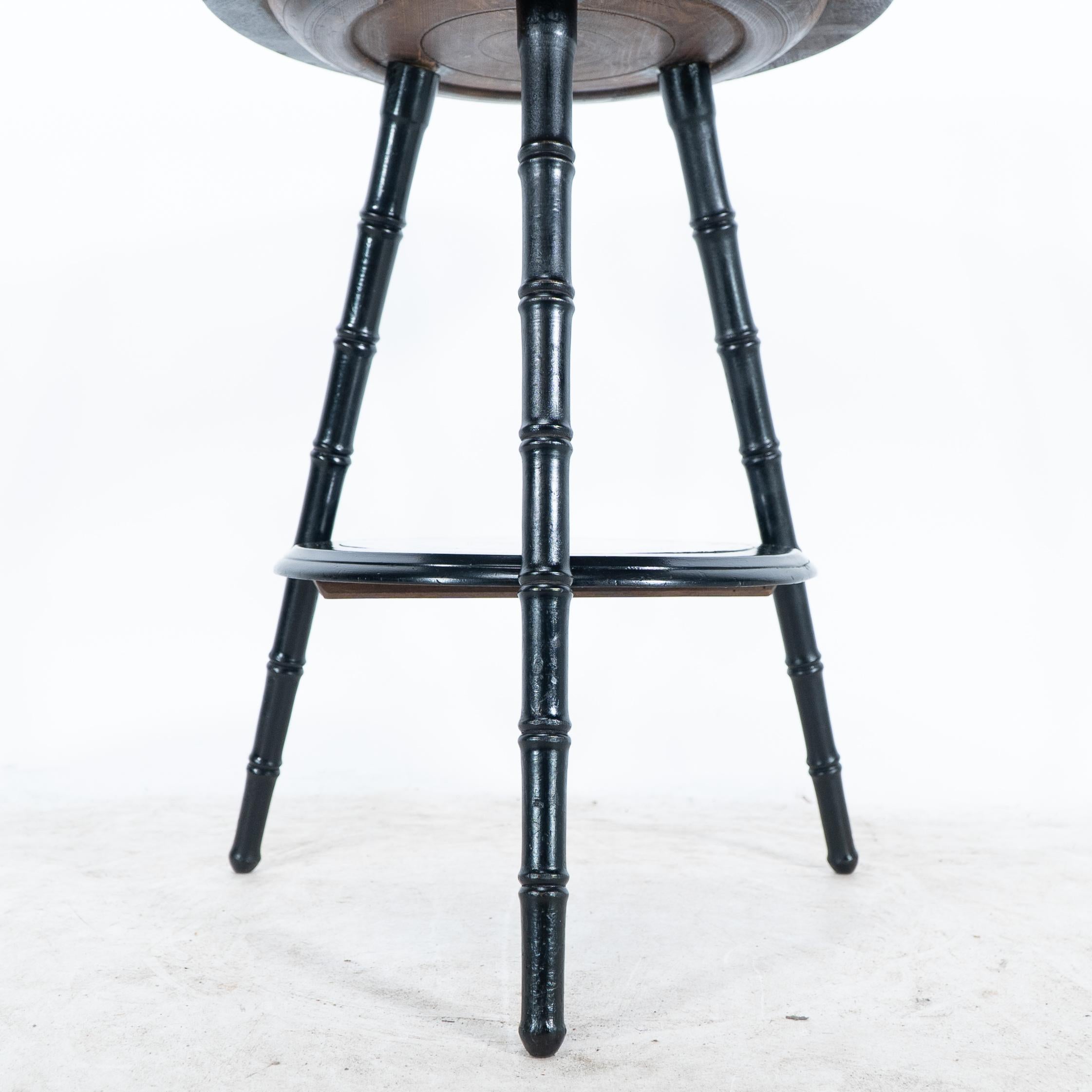 Aesthetic Movement side table with Jeddo pattern plate by Brown Westhead & Moore For Sale 5