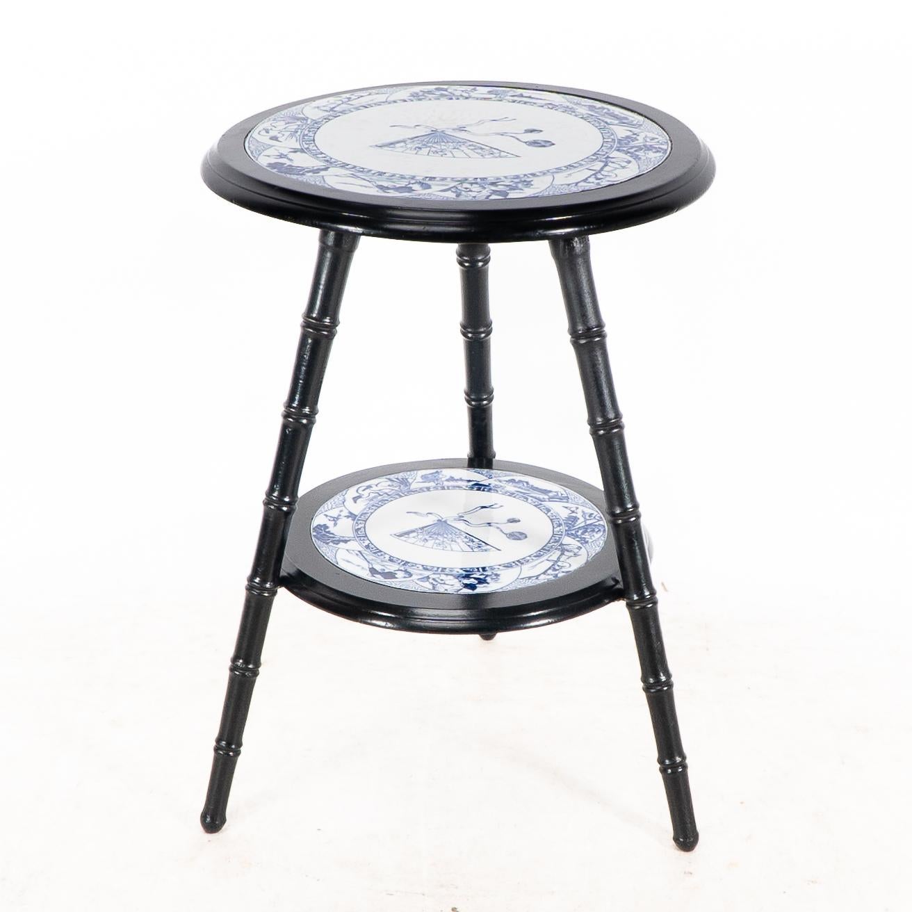 English Aesthetic Movement side table with Jeddo pattern plate by Brown Westhead & Moore For Sale