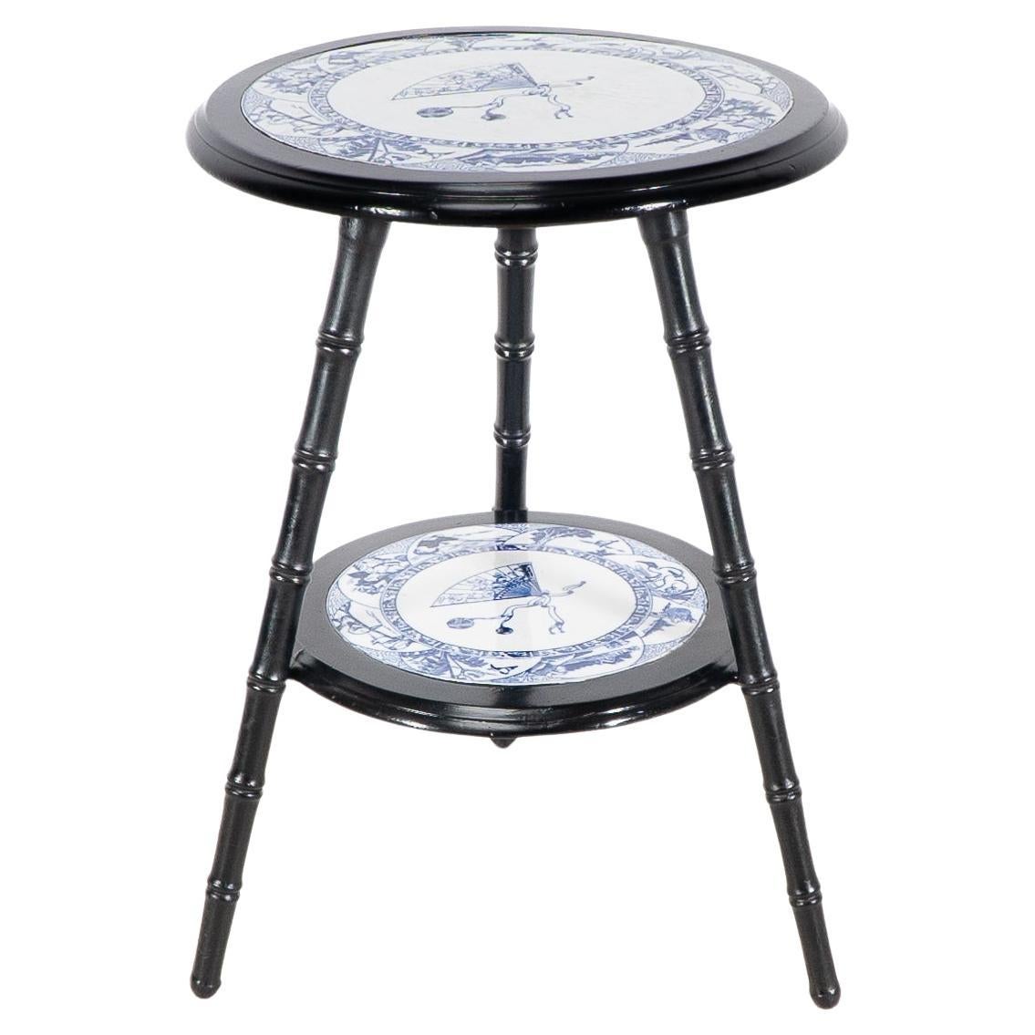 Aesthetic Movement side table with Jeddo pattern plate by Brown Westhead & Moore For Sale