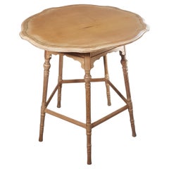 Aesthetic Movement table attributed to Collinson & Lock