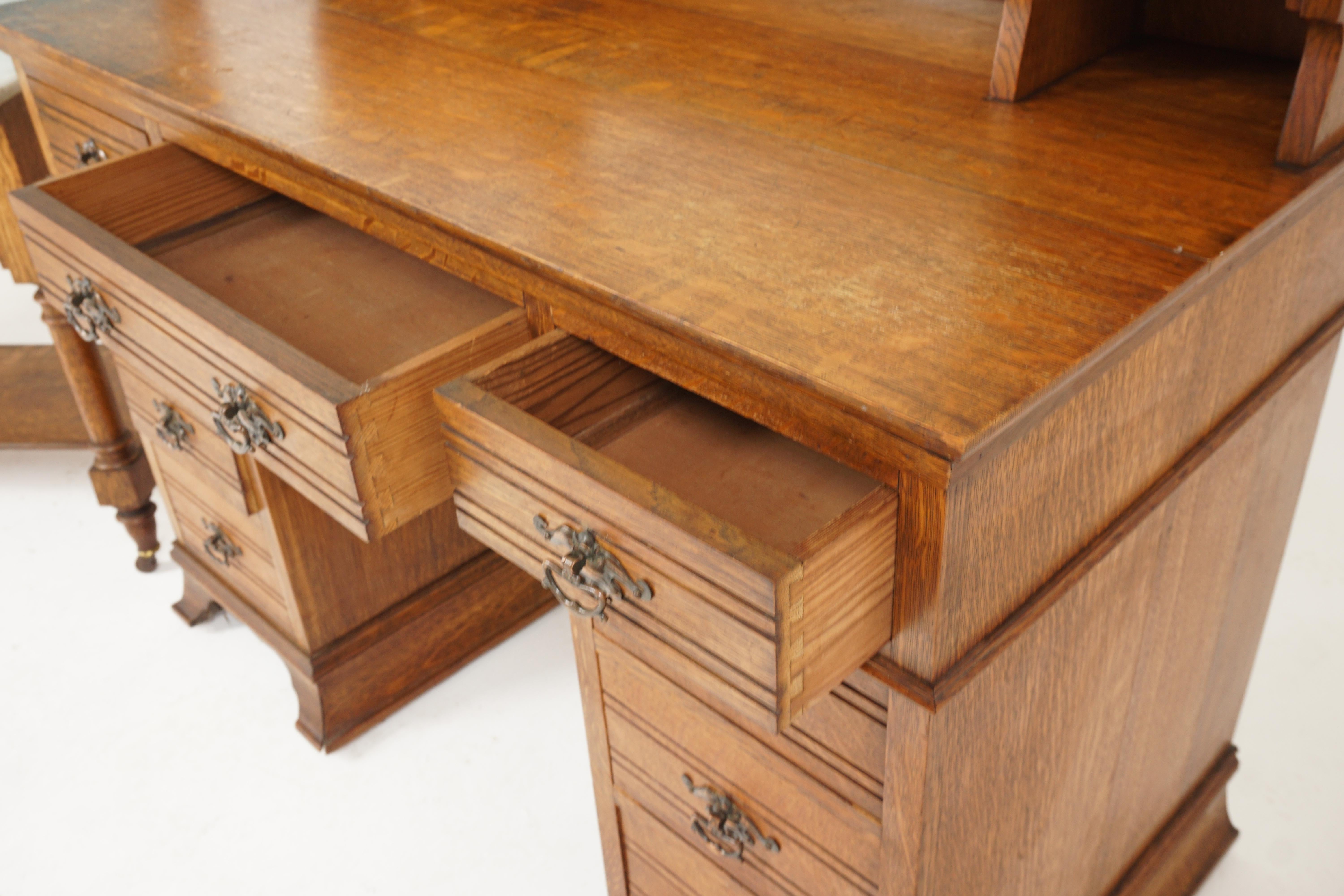 Hand-Crafted Aesthetic Movement Tiger Oak Vanity, Maple & Co. London, England 1900, H538 For Sale