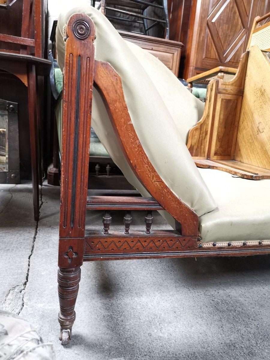 Hand-Carved Thomas Collcutt attributed An Aesthetic Movement Walnut & Ebonized Chaise Lounge