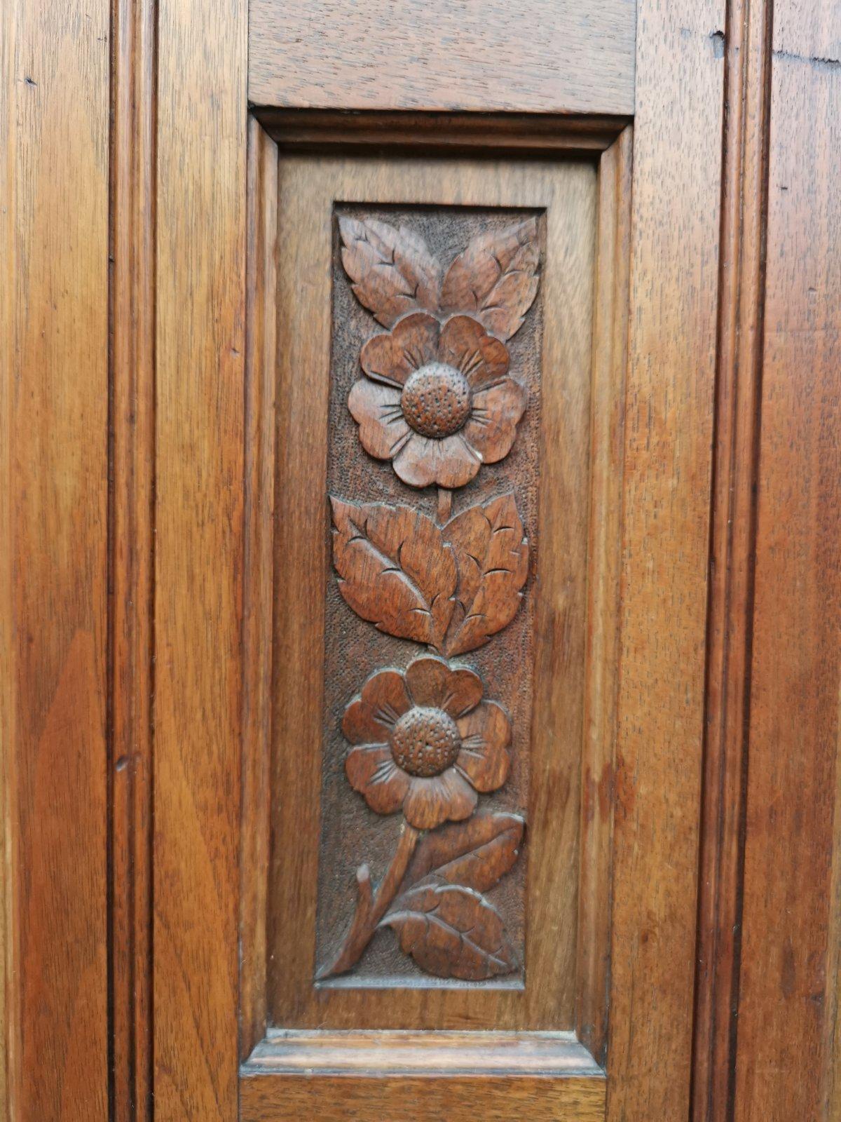 Aesthetic Movement Walnut Cabinet of Architectural Form with Carved Decoration. For Sale 8