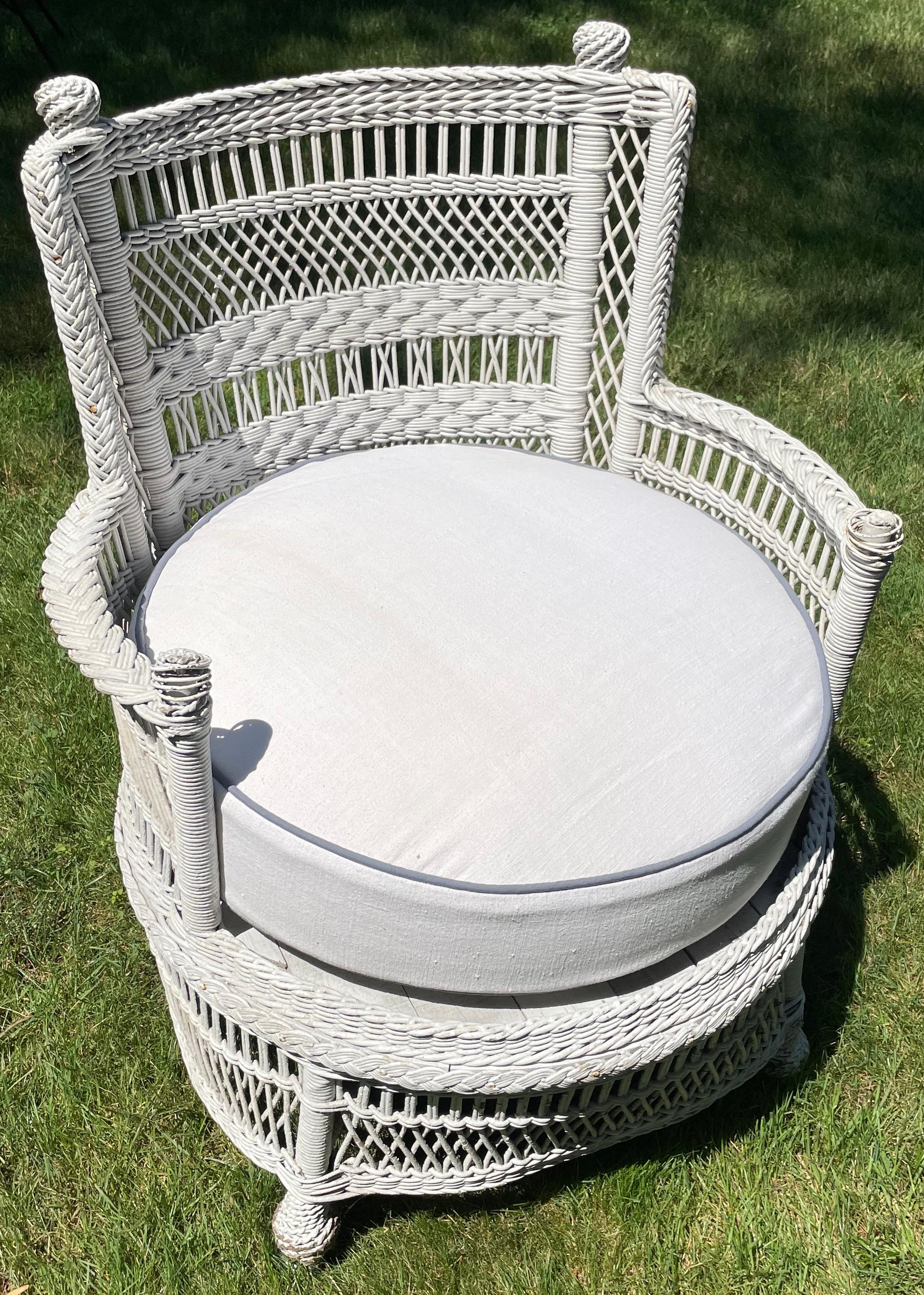 Aesthetic Movement White Wicker Chair In Good Condition In New York, NY