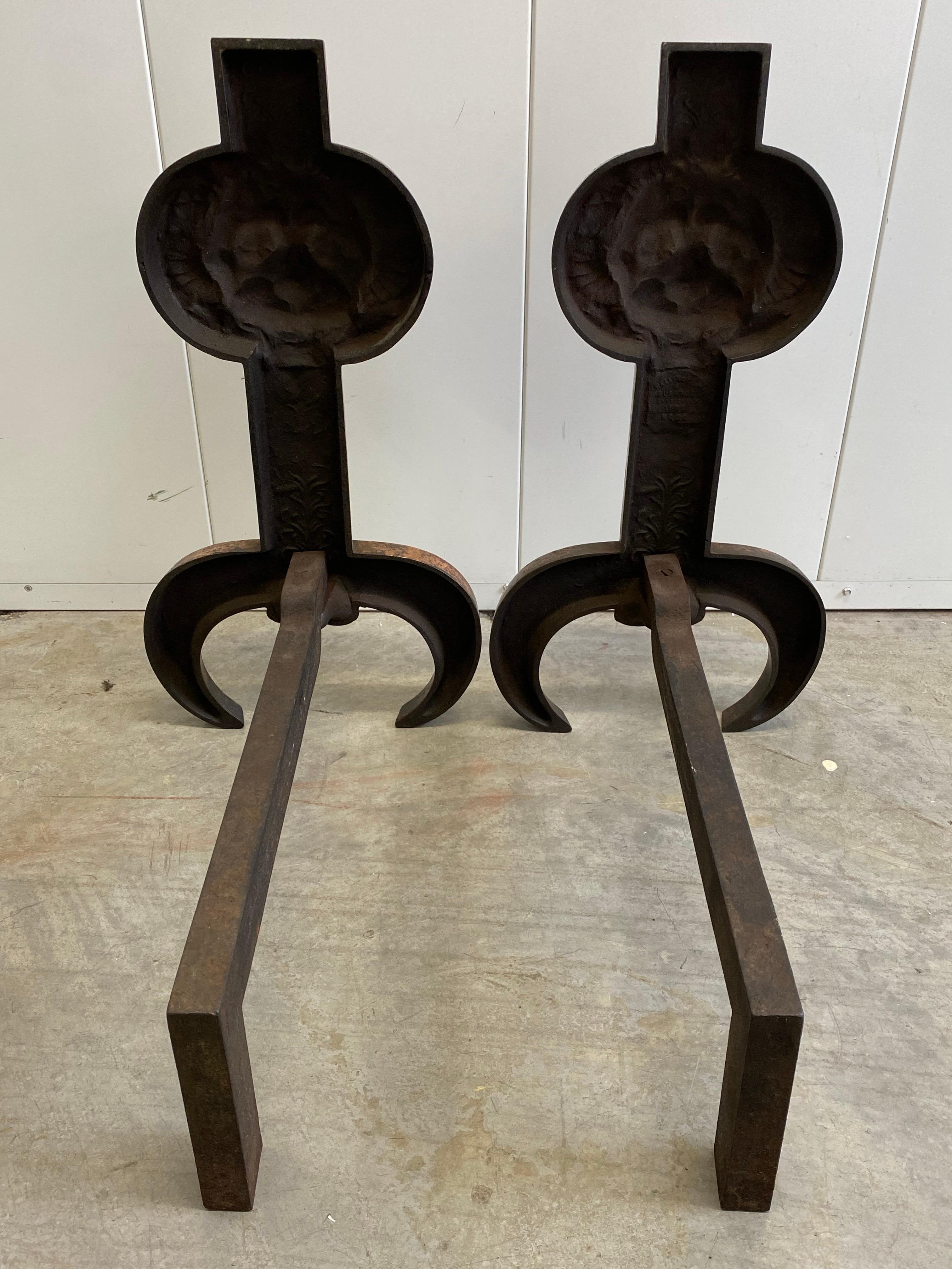 Andirones de león de hierro de época estética de Arthur Osborne para Wellington & Burrage en venta 2