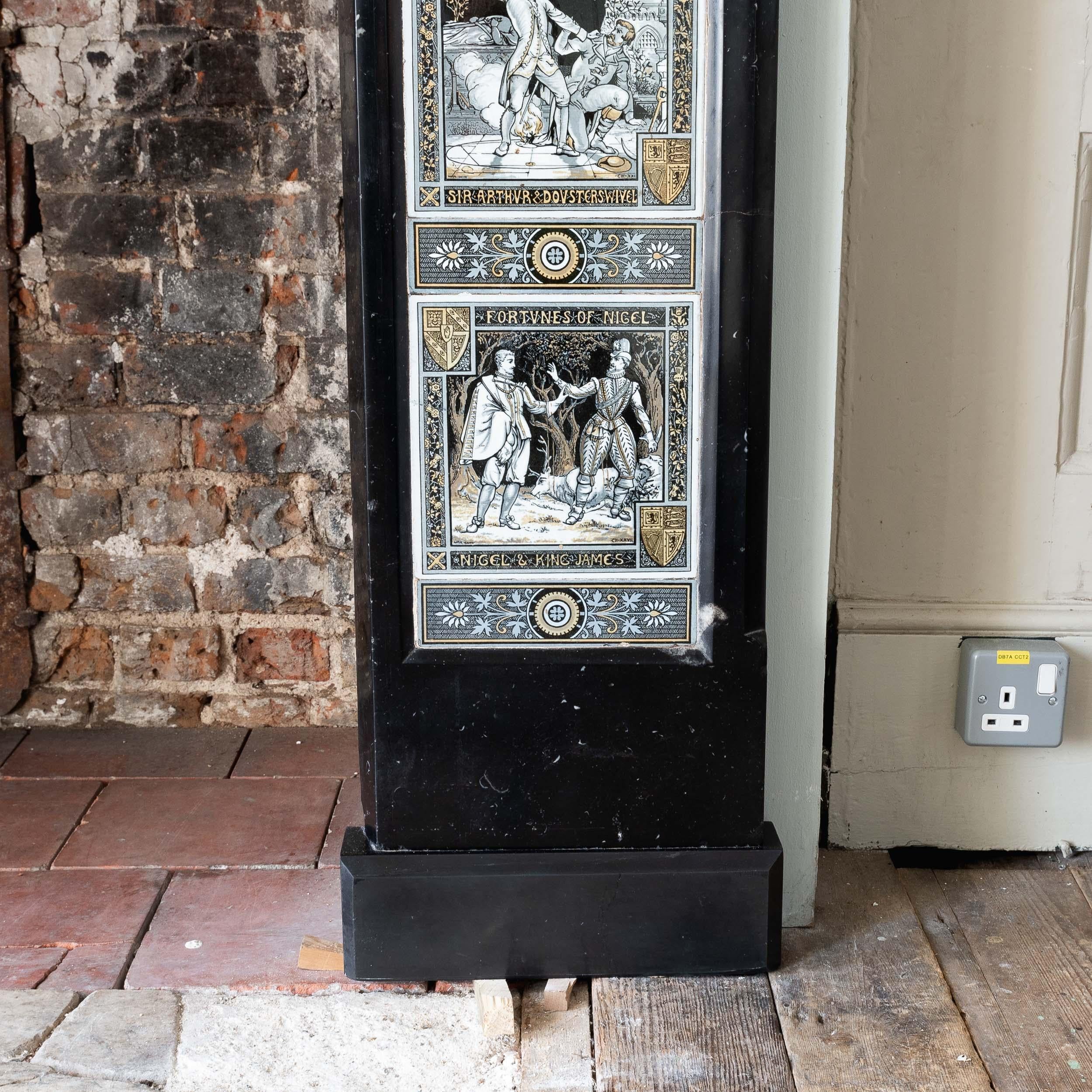 Cheminée en marbre Kilkenny d'époque esthétique avec carreaux Minton en vente 11
