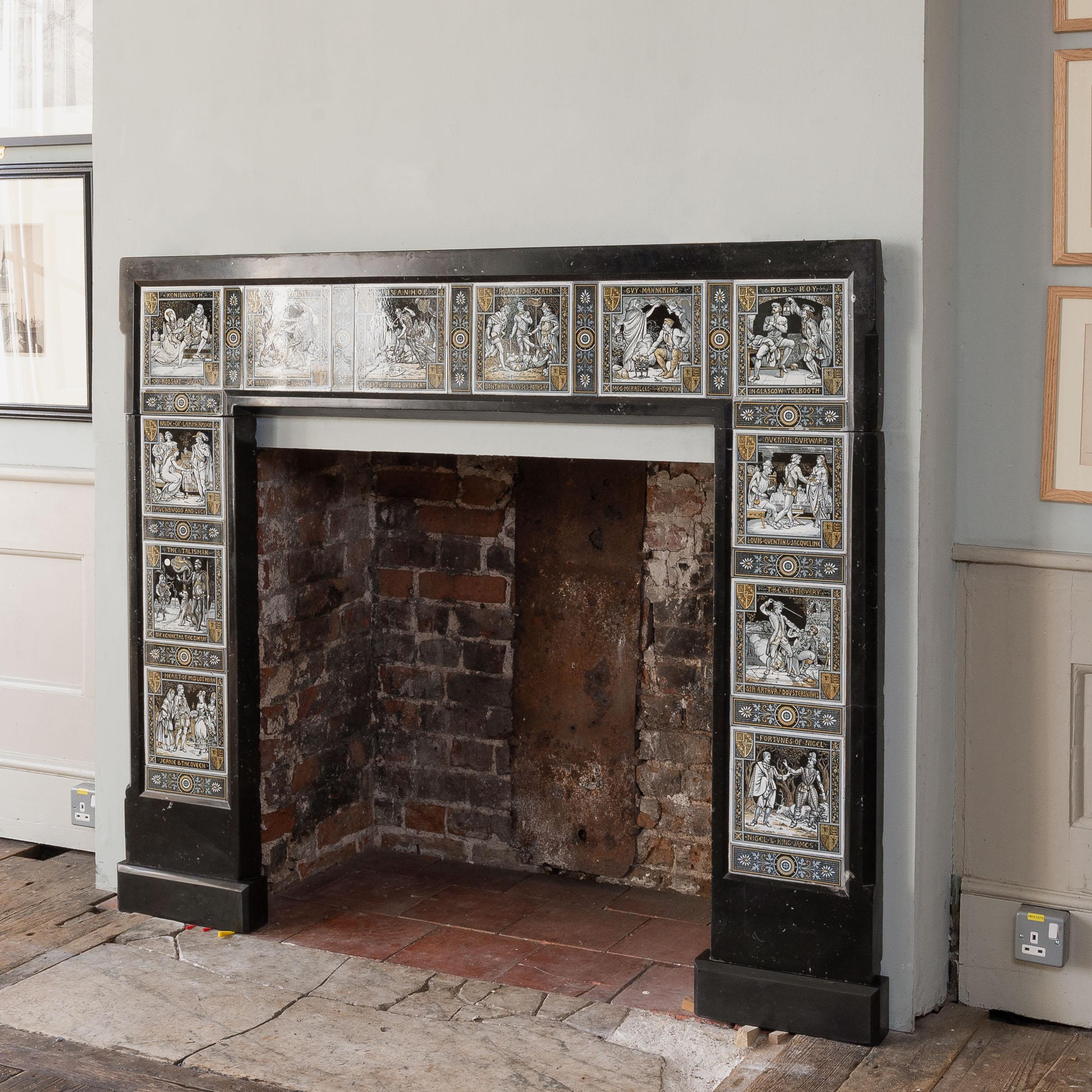 Cheminée en marbre Kilkenny d'époque esthétique avec carreaux Minton Bon état - En vente à London, GB