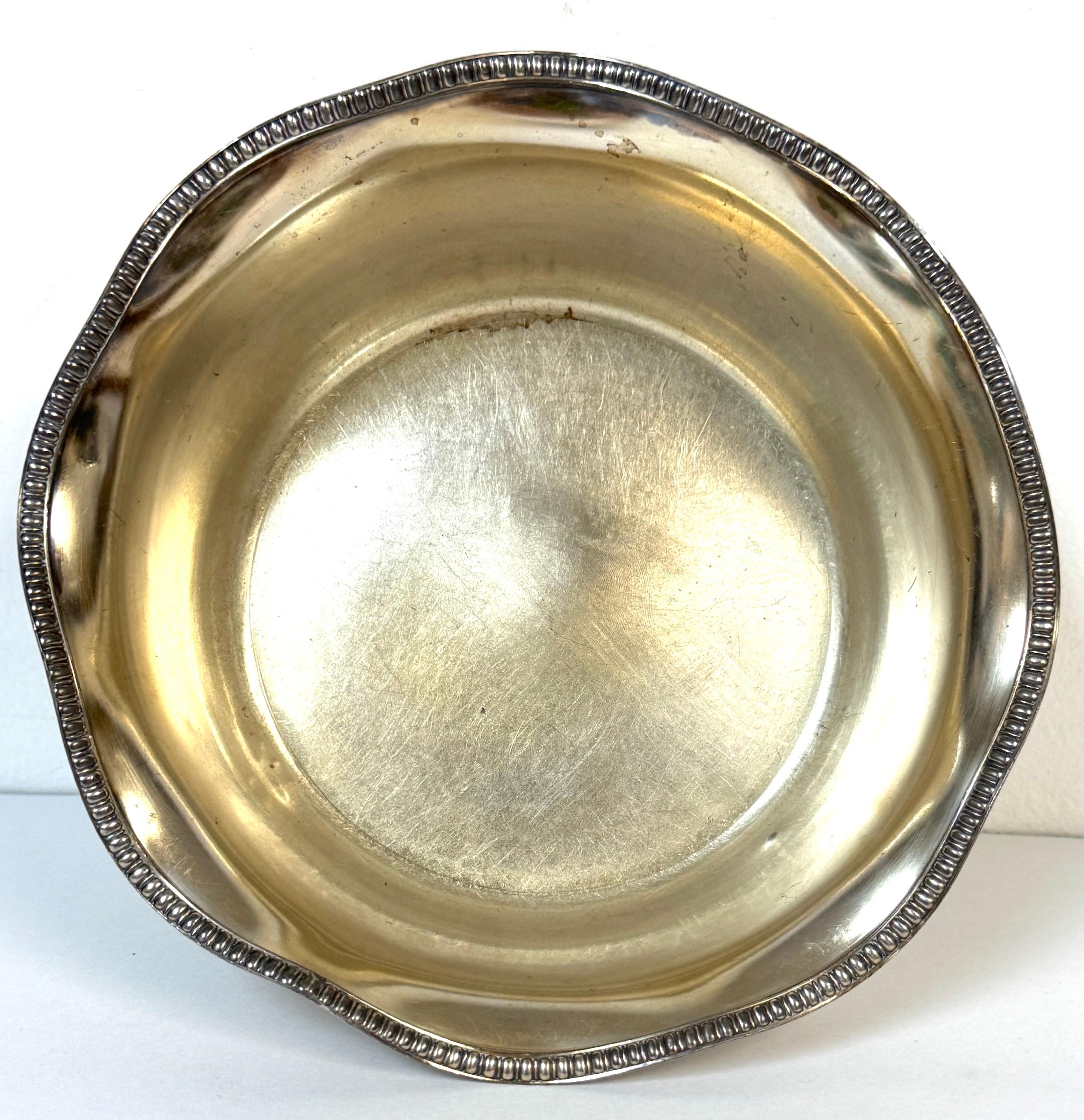 Ciotola estetica placcata in argento o sottobicchiere da vino Jeroboam con motivo a rete e a pesce, 1880 ca. in vendita 3