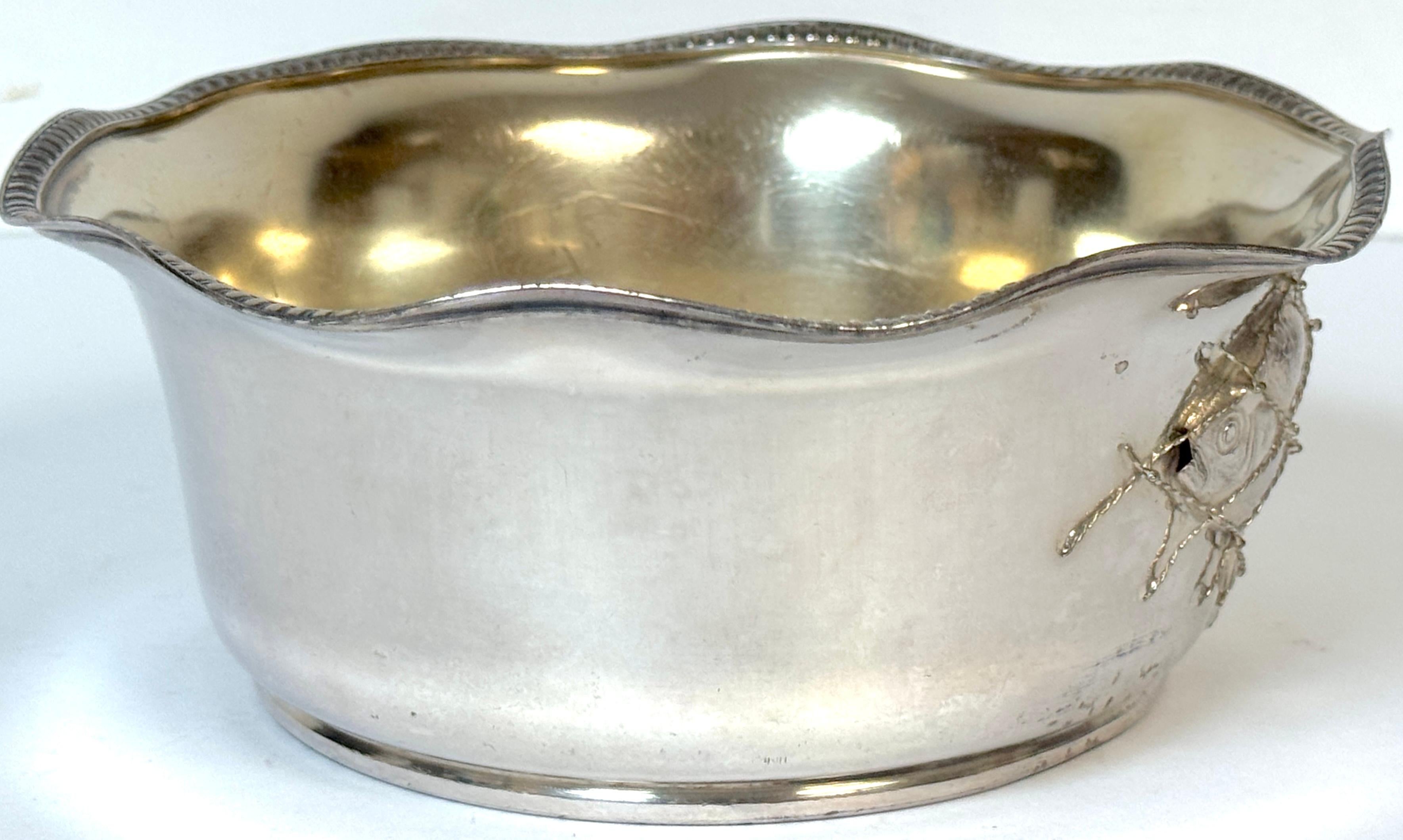 Ciotola estetica placcata in argento o sottobicchiere da vino Jeroboam con motivo a rete e a pesce, 1880 ca. In condizioni buone in vendita a West Palm Beach, FL