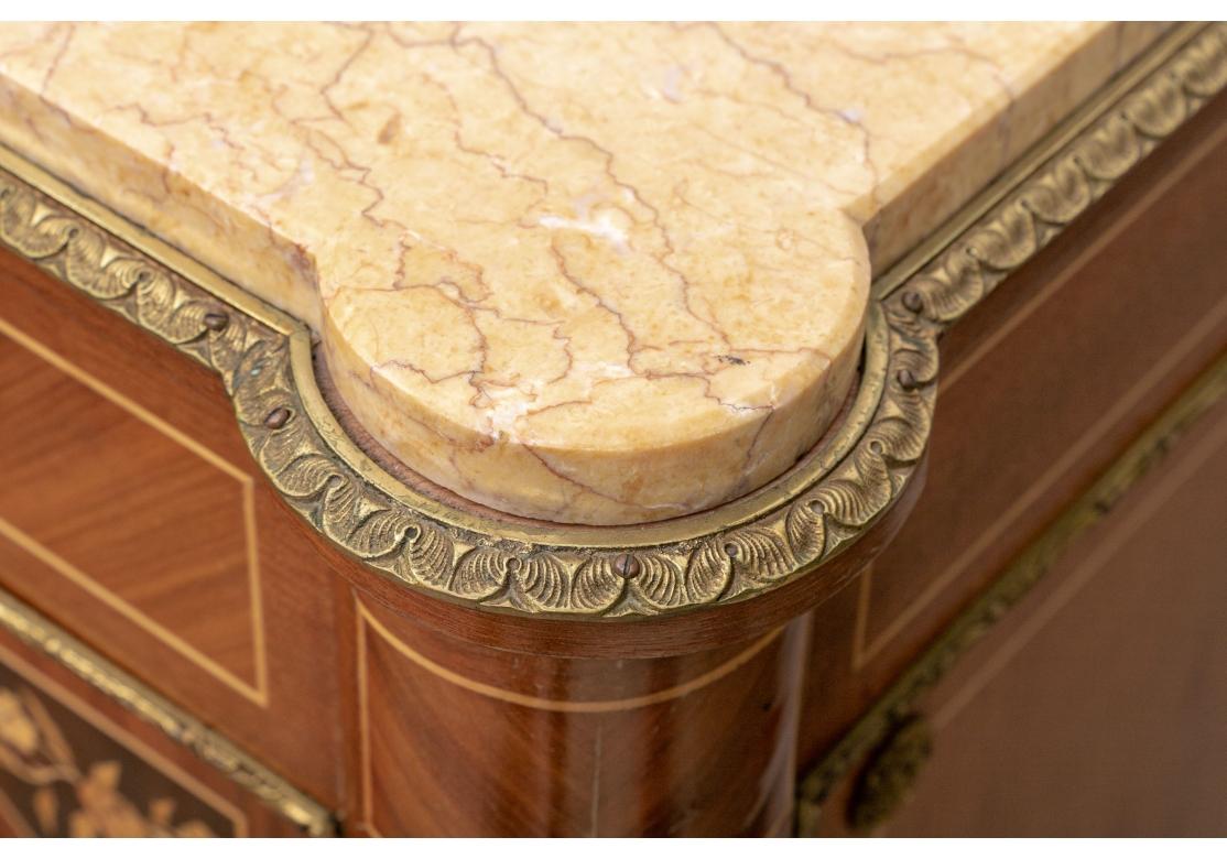 Aesthetic Style Marmorschrank mit Marmorplatte und lackierten Paneelen im Angebot 5