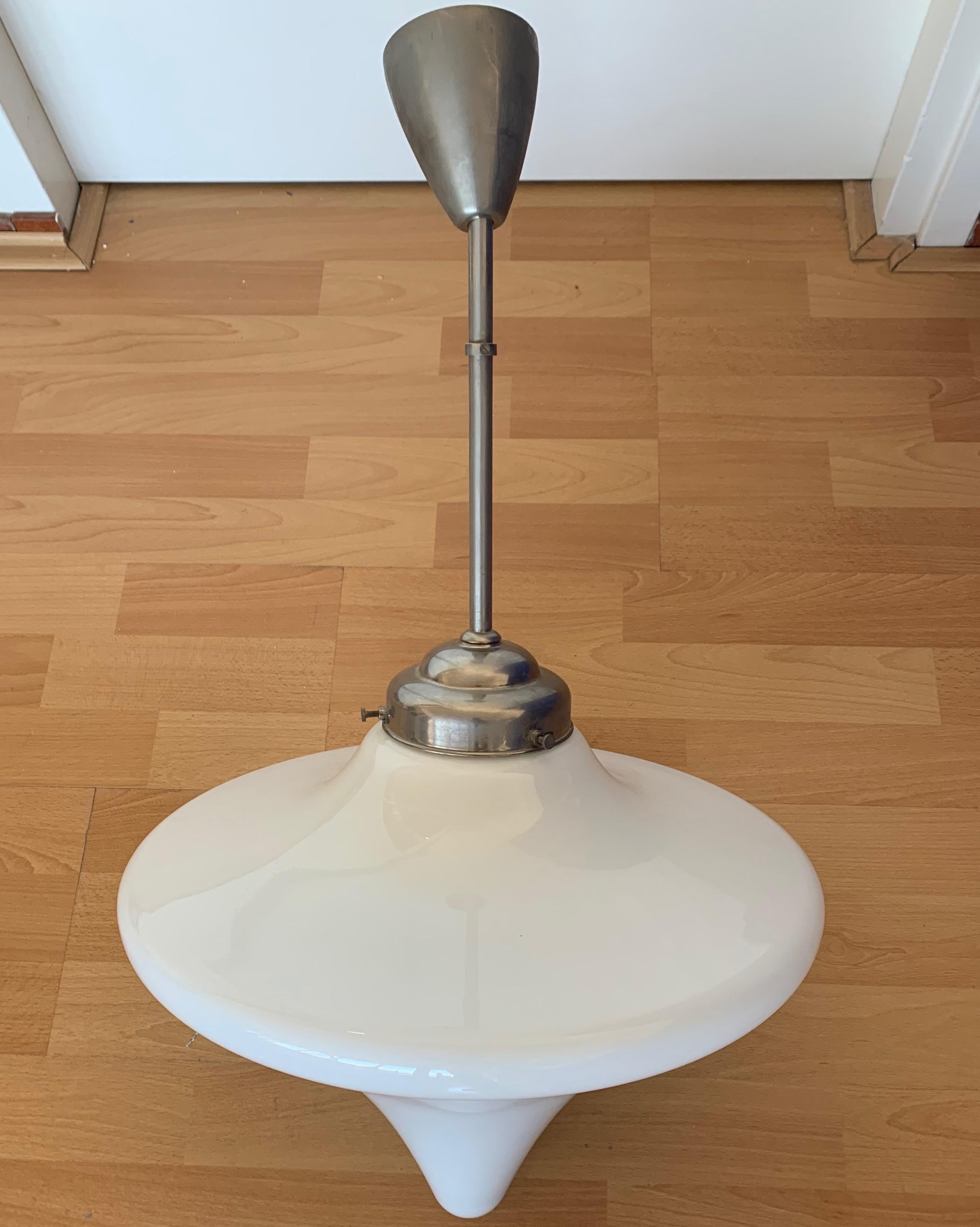 Aesthetically Perfect 1920s Art Deco Opaline Glass Pendant Light with Metal Rod In Excellent Condition For Sale In Lisse, NL