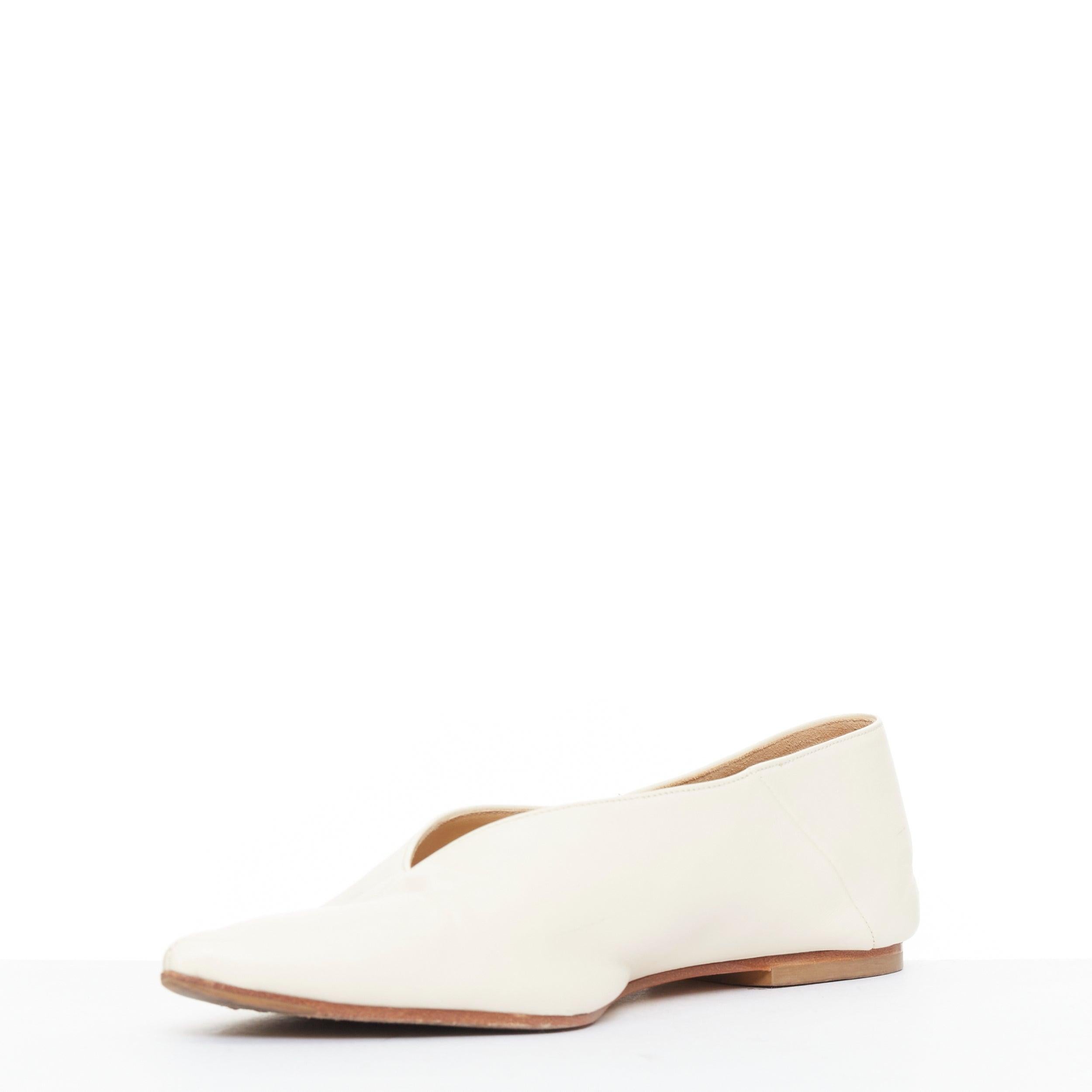 AEYDE Moa in nappa color crema con punta a V e 2 vie EU37.5 In condizioni buone in vendita a Hong Kong, NT
