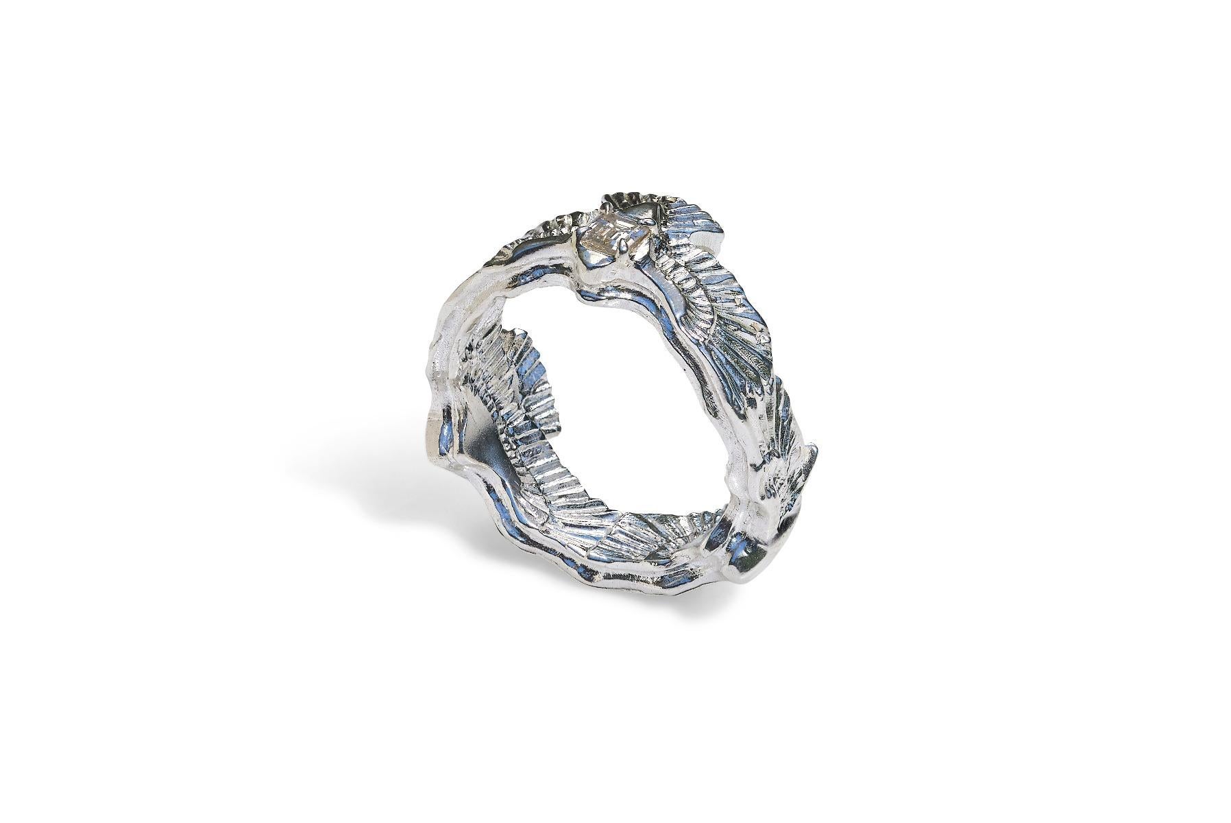 Anello AeZeus Baldwin Falcon in argento con diamante In condizioni Nuovo in vendita a Solana Beach, CA