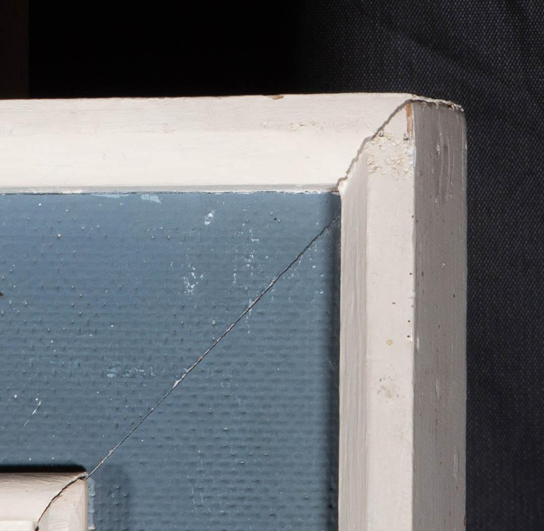 Un'accattivante pittura a olio a impasto che raffigura una veduta astratta di una cascata. Firmato in basso a destra. Il titolo è inciso sul retro. Presentato in una cornice di legno bianco sporco e blu pallido. A bordo.
