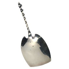 AF Towle and Son Sterling Silver Sugar/Bon Bon Shovel
