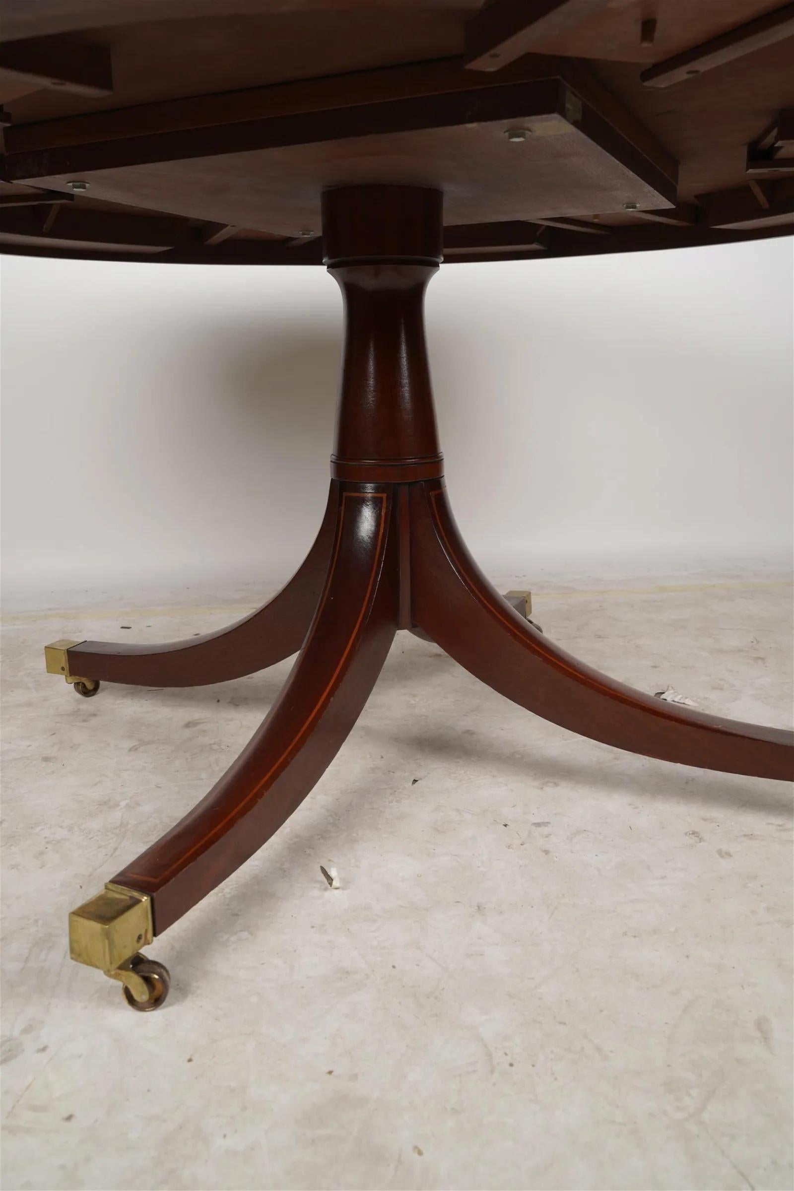 Acajou Table de poker de style English Regency en acajou avec plateau en cuir pour six, fin du 20e siècle  en vente