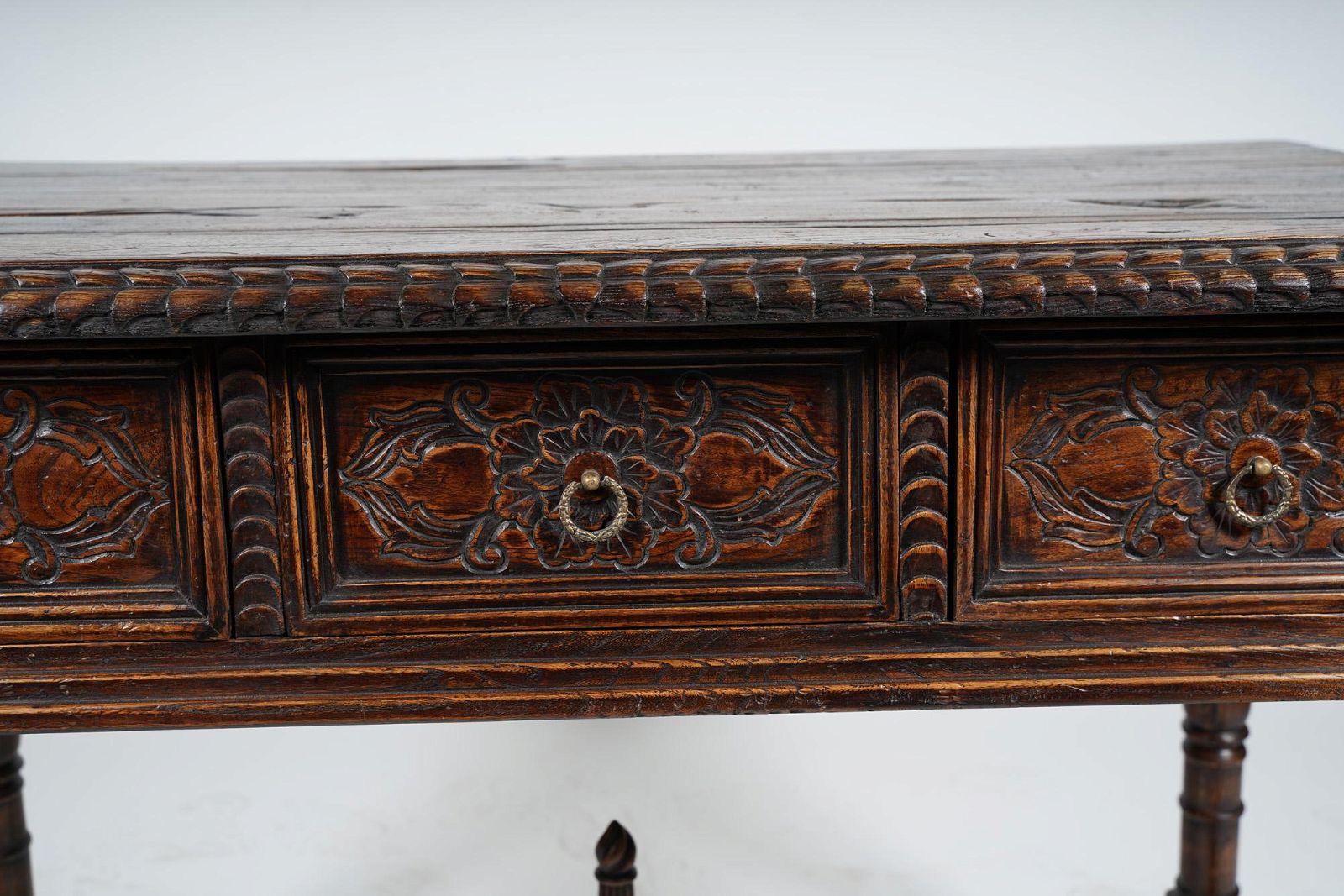 Antique Spanish Baroque Colonial Revival Carved Oak Console Table Circa 1890 For Sale 4