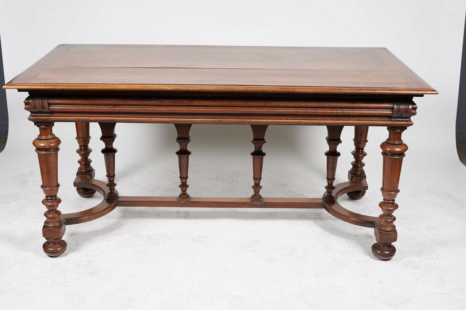 Hand-Crafted Antique American Renaissance Revival Walnut Library Table Desk Mid 19th Century For Sale