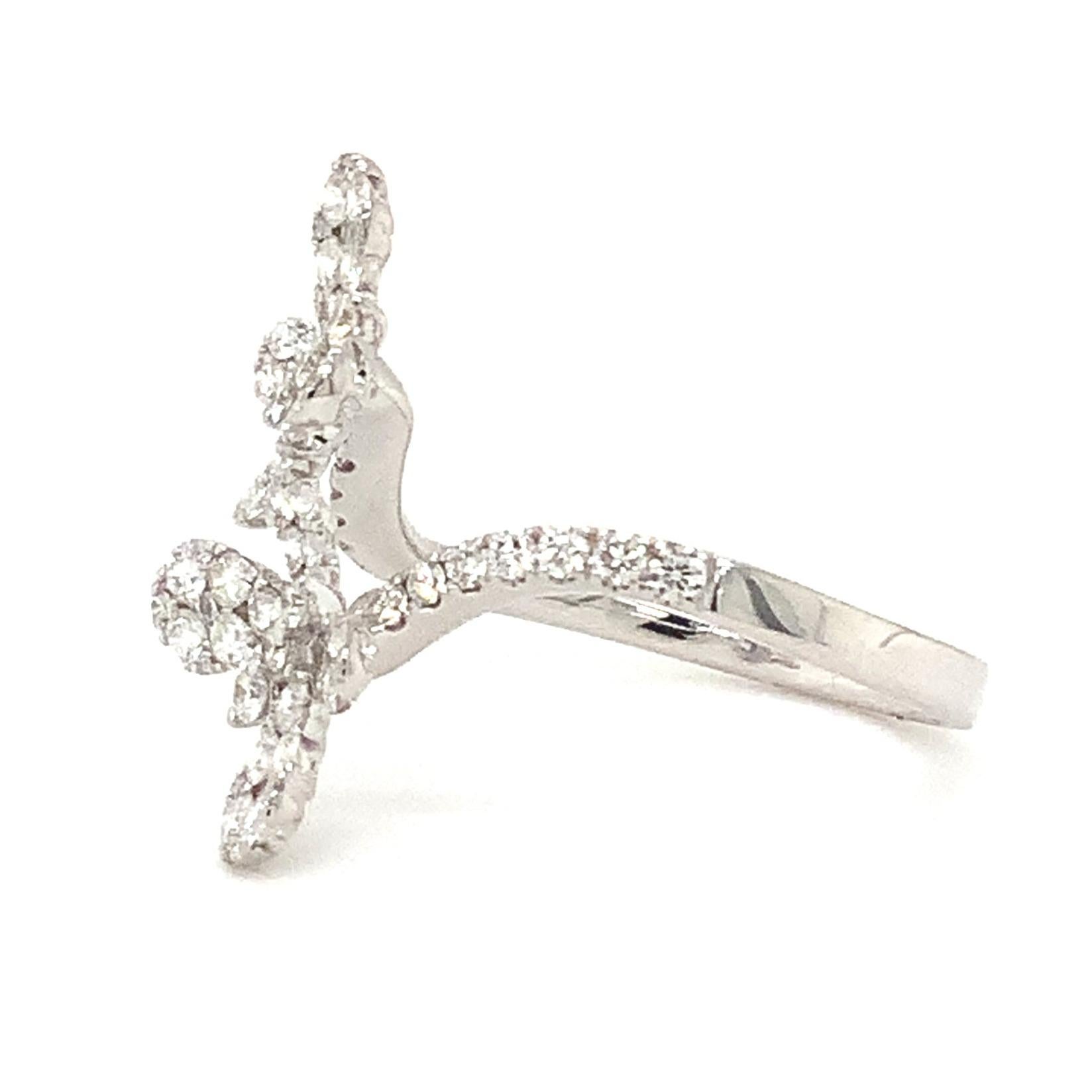 Taglio brillante Anello bypass con diamante a farfalla della collezione Afarin da 0,92 carati in oro bianco 18 carati in vendita
