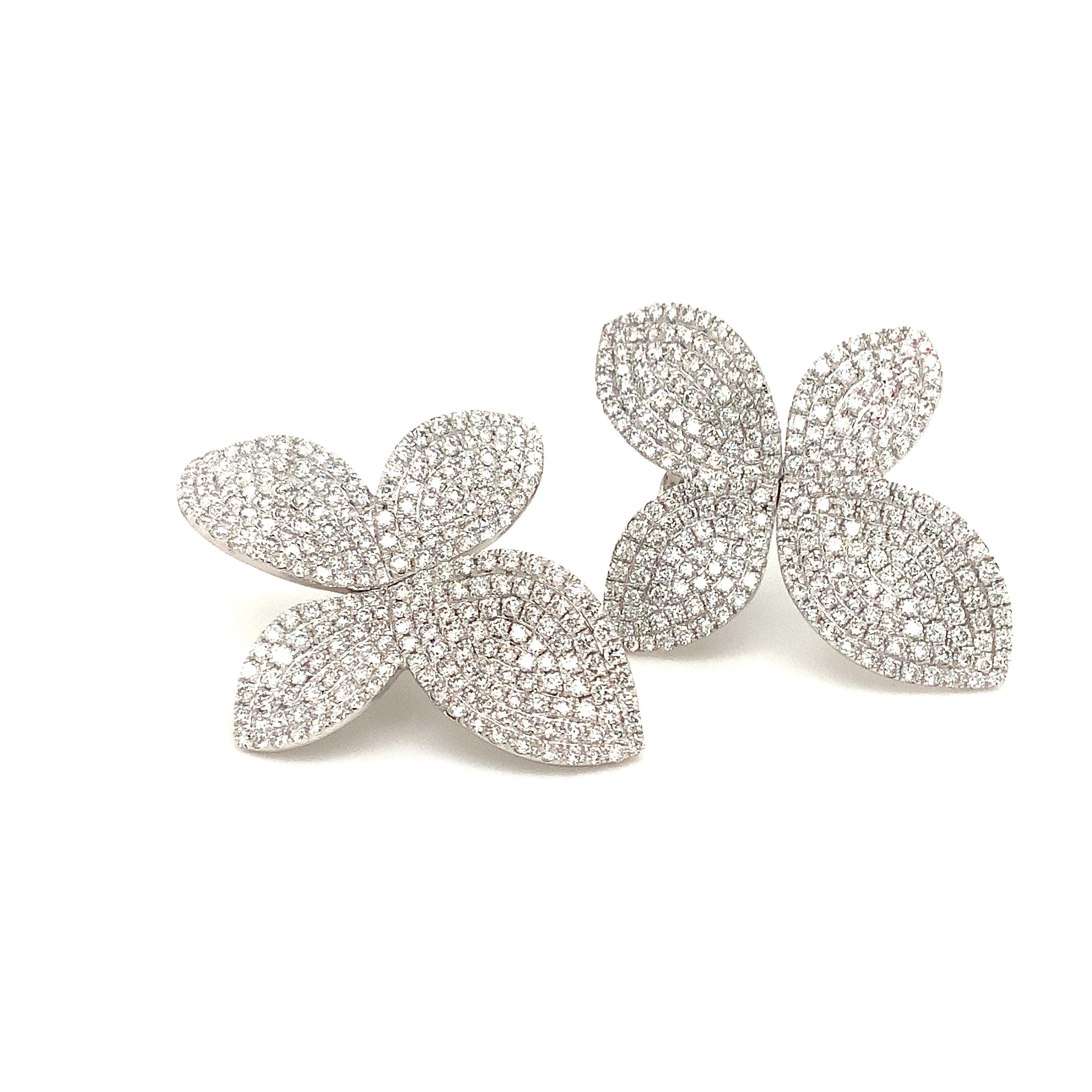 Afarin Collection Pavé Garden Diamond Earrings Set in 18kt White Gold For Sale 1