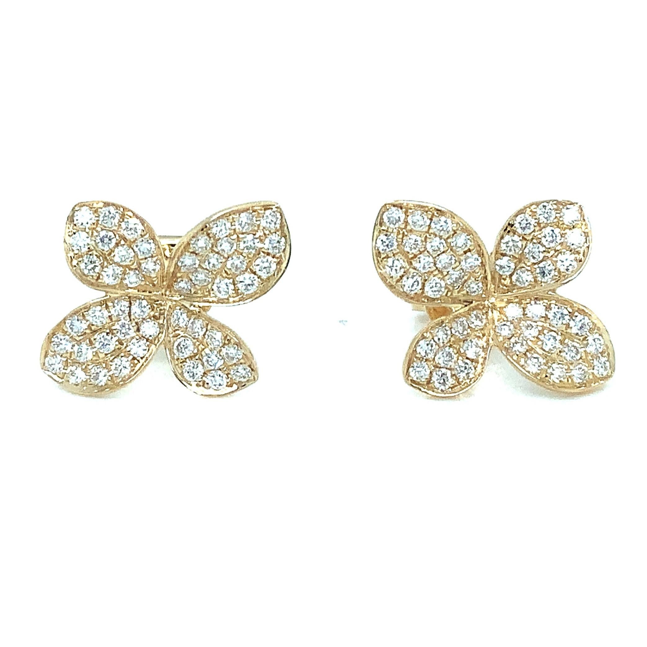 The Afarin Collection Pavé Petite Garden Diamond Stud Earrings feature 49 Round Brilliant Cut Diamonds totaling 0.68 cts t.w.,

All The Diamonds are F in Color, VS in Clarity,

Excellent Make and Polish,

These Earrings Measurements are 17 x