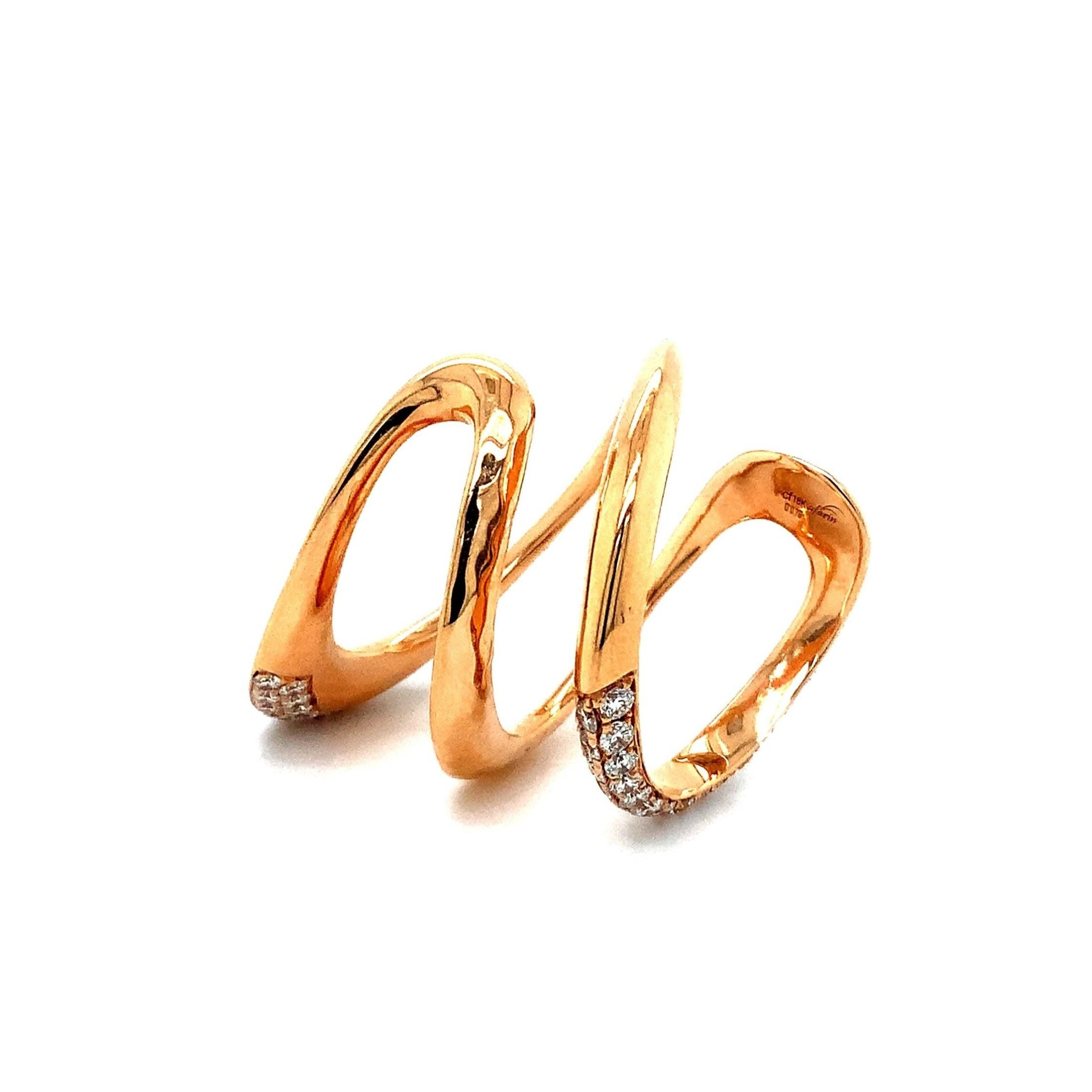 Afarin Kollektion Dreifach-Ring mit breitem Schnabel-Diamant aus 18 Karat Roségold Damen im Angebot