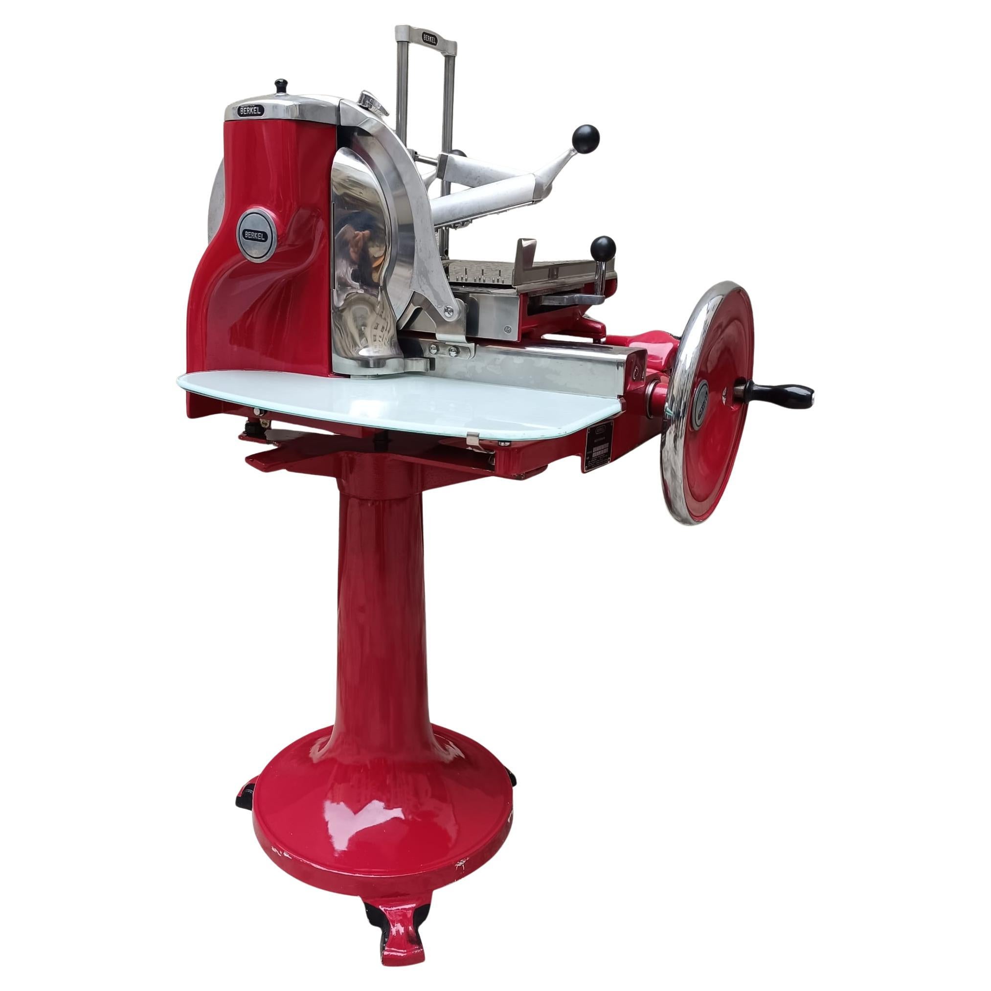 Cortafiambres Berkel Mod 115 con pedestal - Holanda - Años 50 en venta