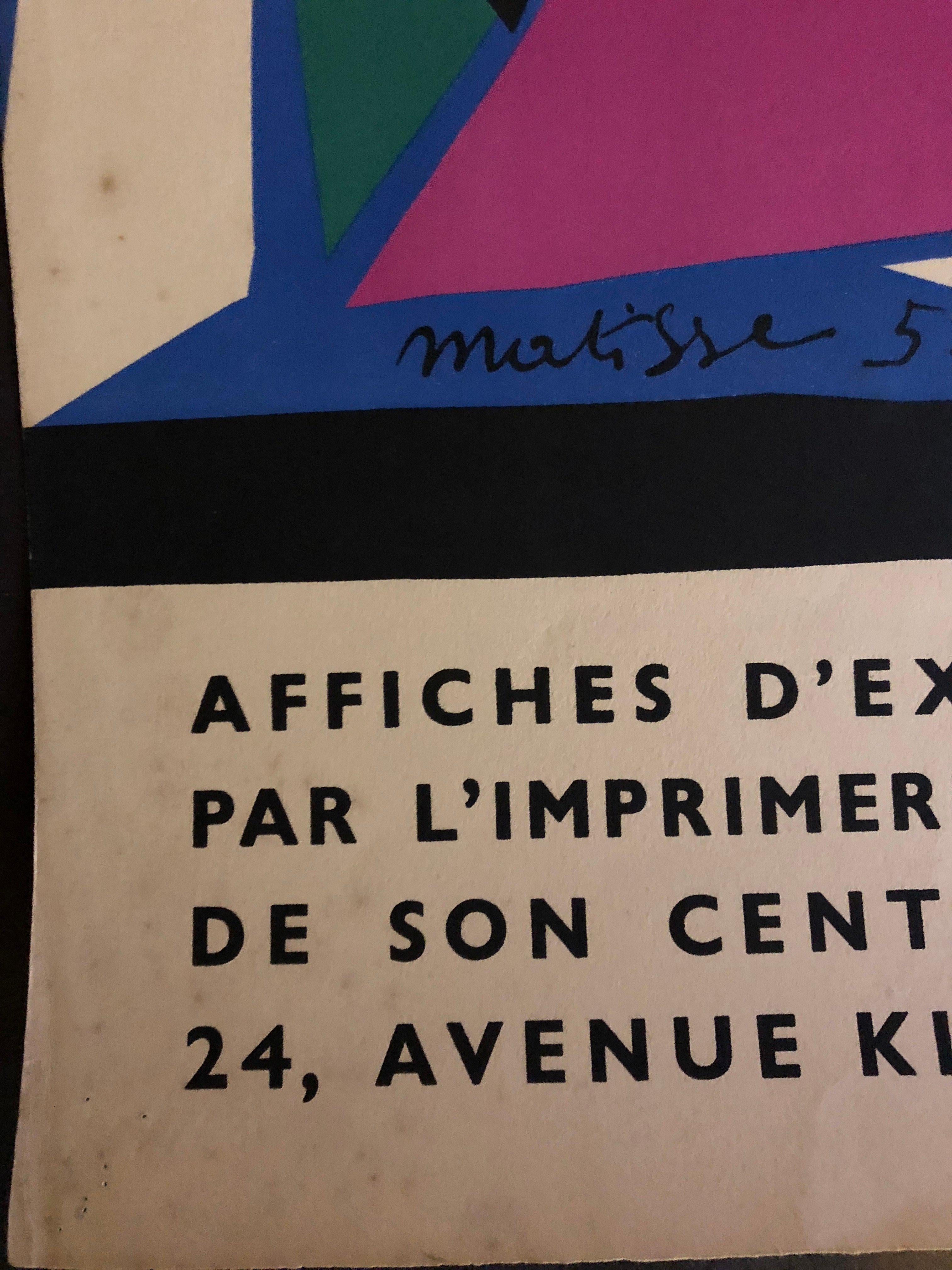 Affiches D'Expositions Réalisées Depuis 25 Ans par L'Imprimerie. Galerie Kleber, Mourlot  1957- Paris.

An original 6-colour lithograph poster after an original paper cut-out collage by Henri Matisse, made on the occasion of the centenary of Mourlot