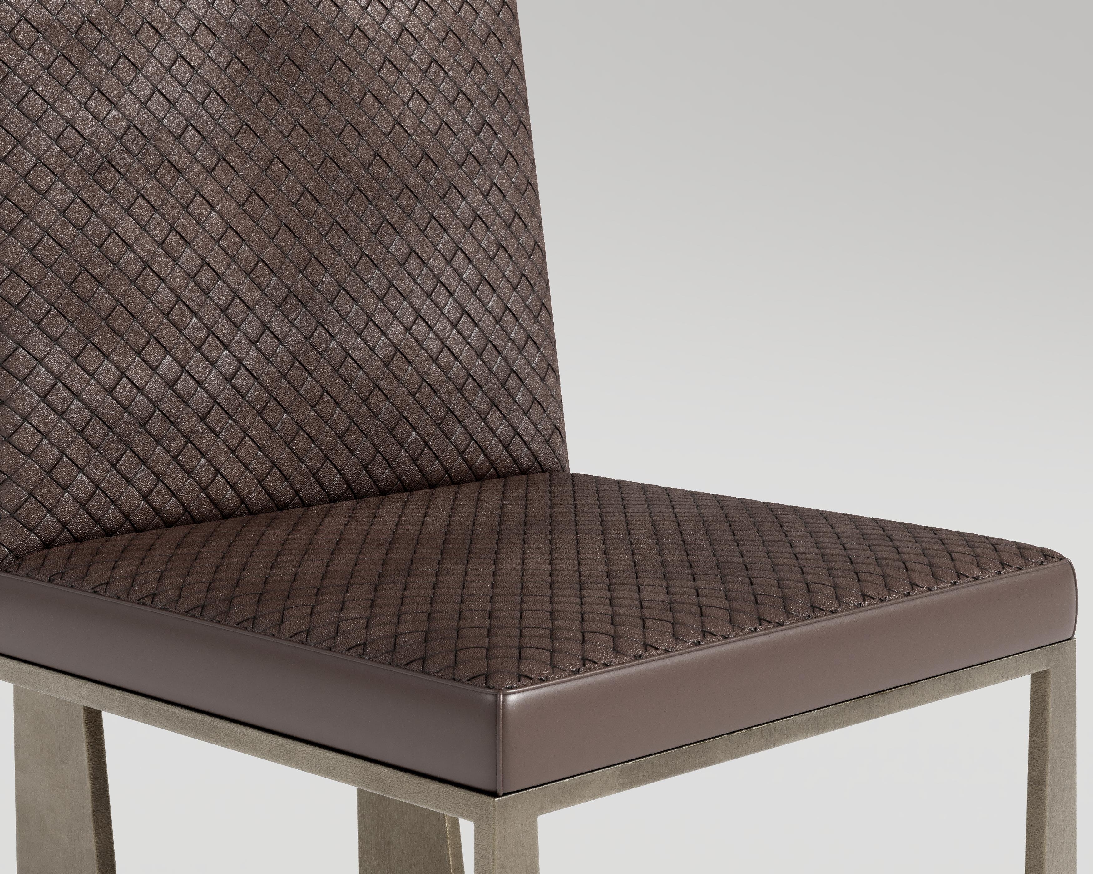 Chaise Affilato en bronze patiné et cuir Bottega par Palena Furniture Neuf - En vente à Istanbul, TR