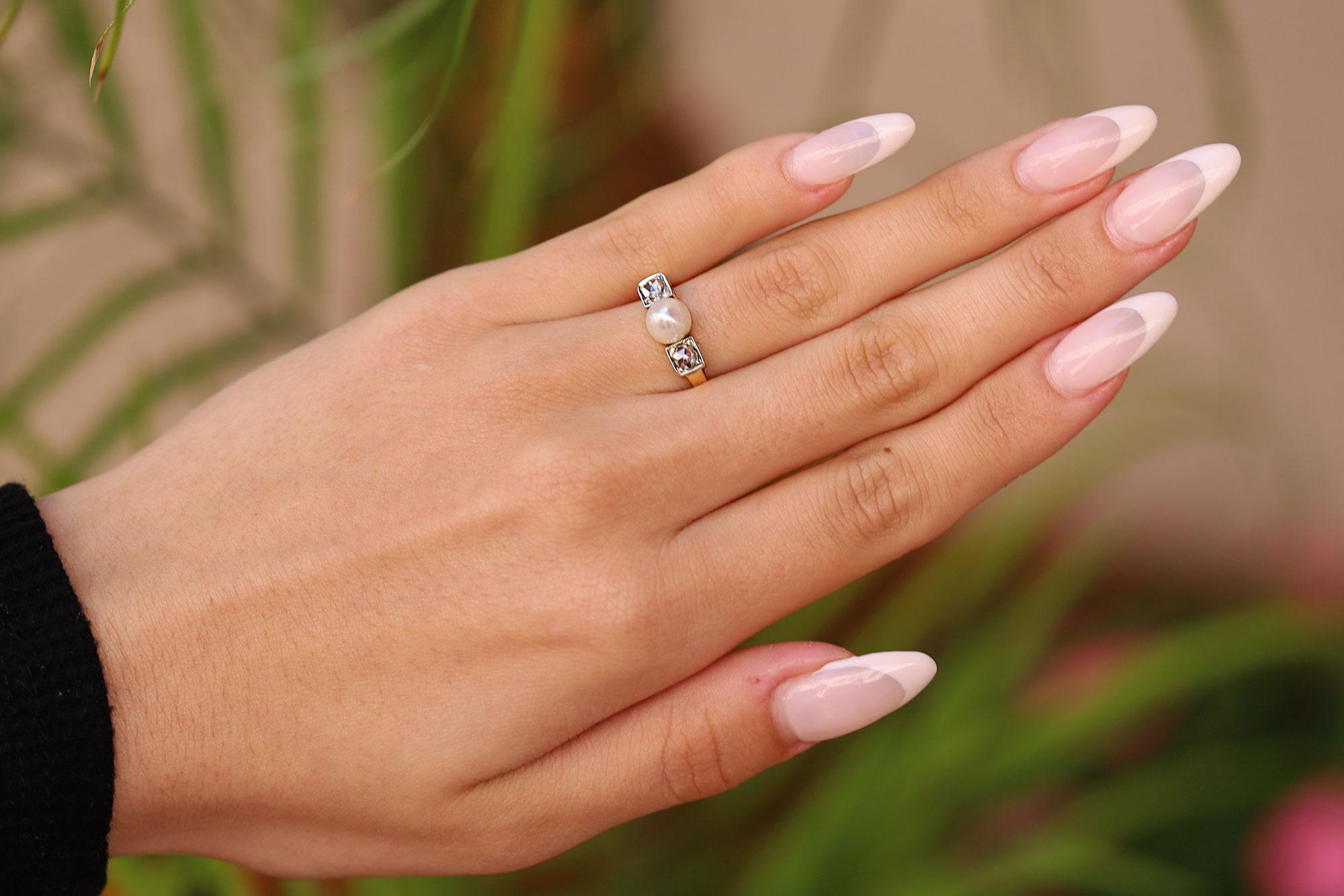 Affordable antiker viktorianischer Verlobungsring mit Diamanten im Rosenschliff und Perlen im Zustand „Gut“ im Angebot in Santa Barbara, CA