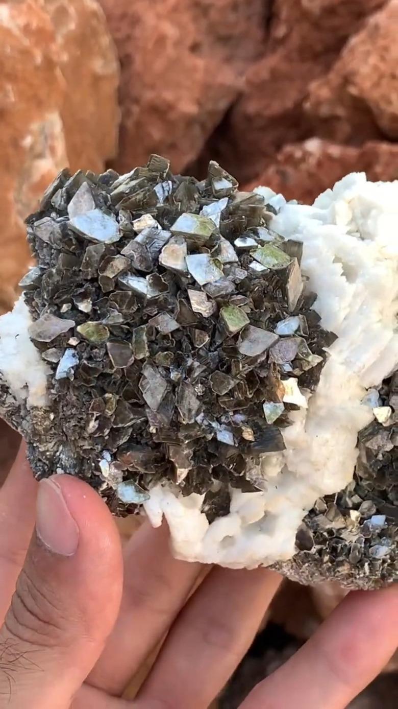 Uncut Affordable Glittery Muscovite Mica Crystal on Cleavelandite Matrix from Pakistan For Sale