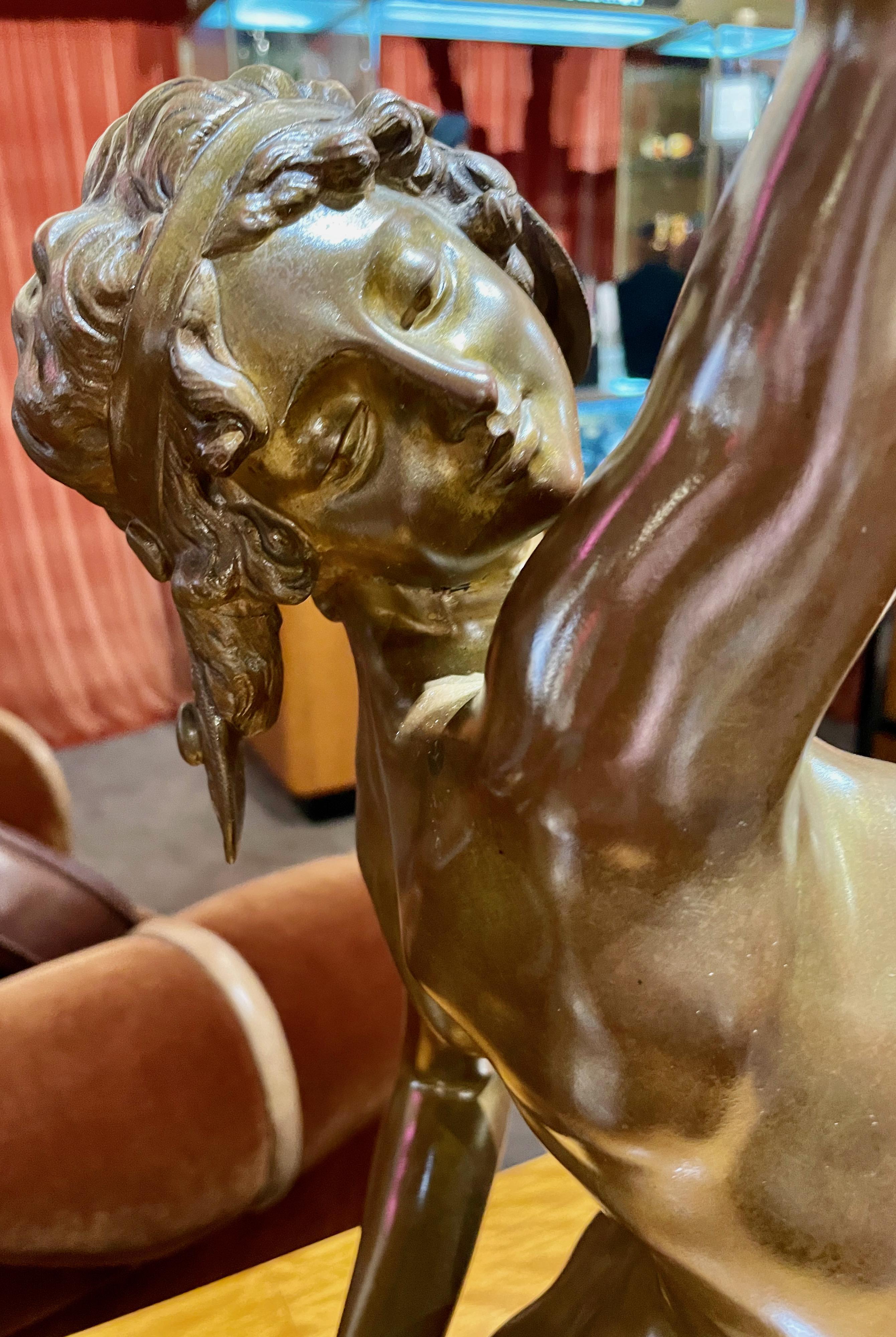 Sculpture Art déco d'un nu en bronze par Affortunato Gory en vente 2