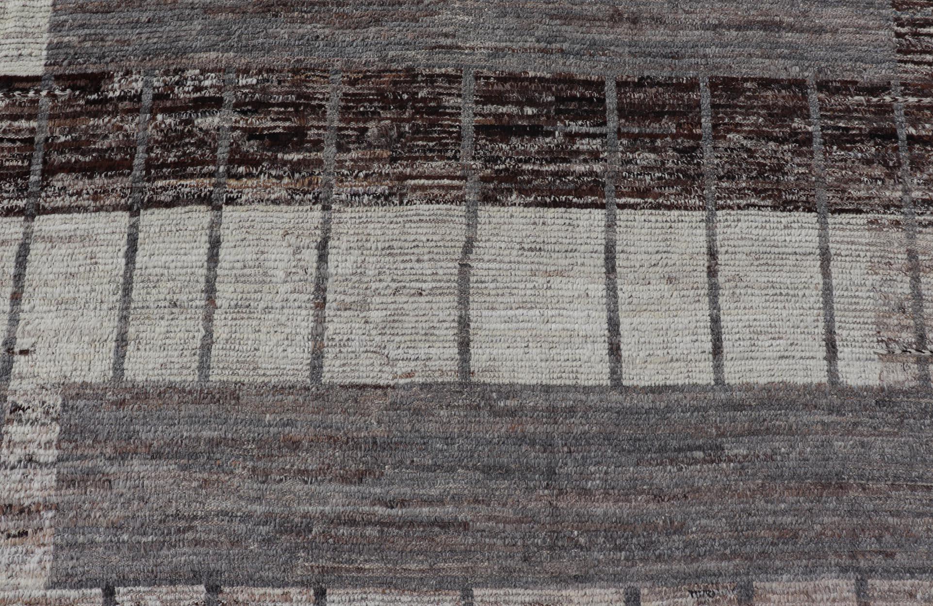 Afghan Abstract Modern Rug in Earth Tones with Unique Design With Natural Gray  In New Condition For Sale In Atlanta, GA